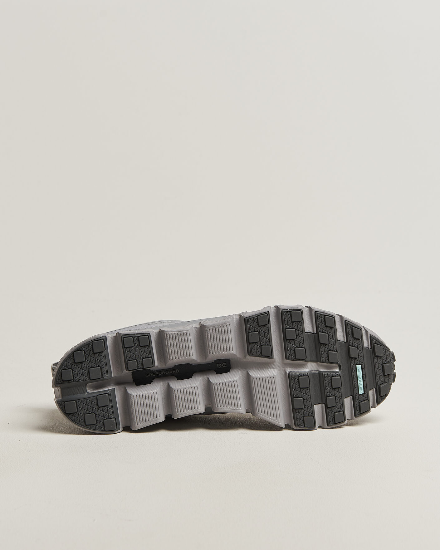 Men | Trail Sneakers | On | Cloud 6 Geo Waterproof Alloy/Alloy