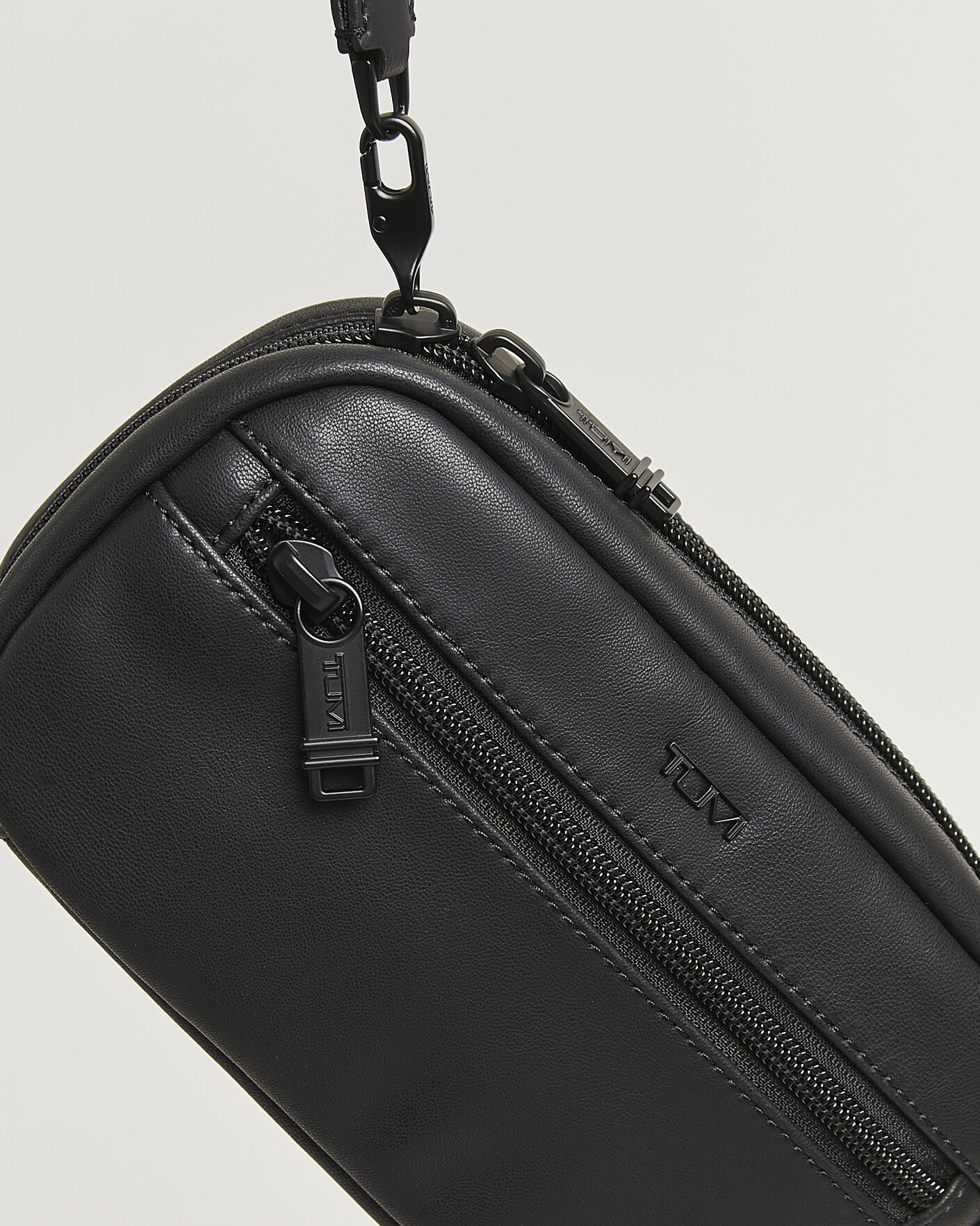 Men | Bags | TUMI | Leather Zip-Around Case Black
