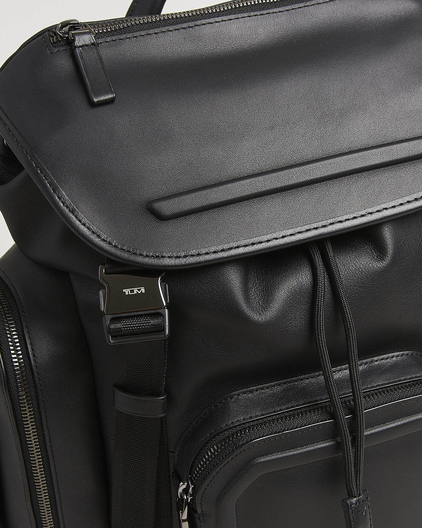 Men | Bags | TUMI | Harrison Small Griffen Backpack Black