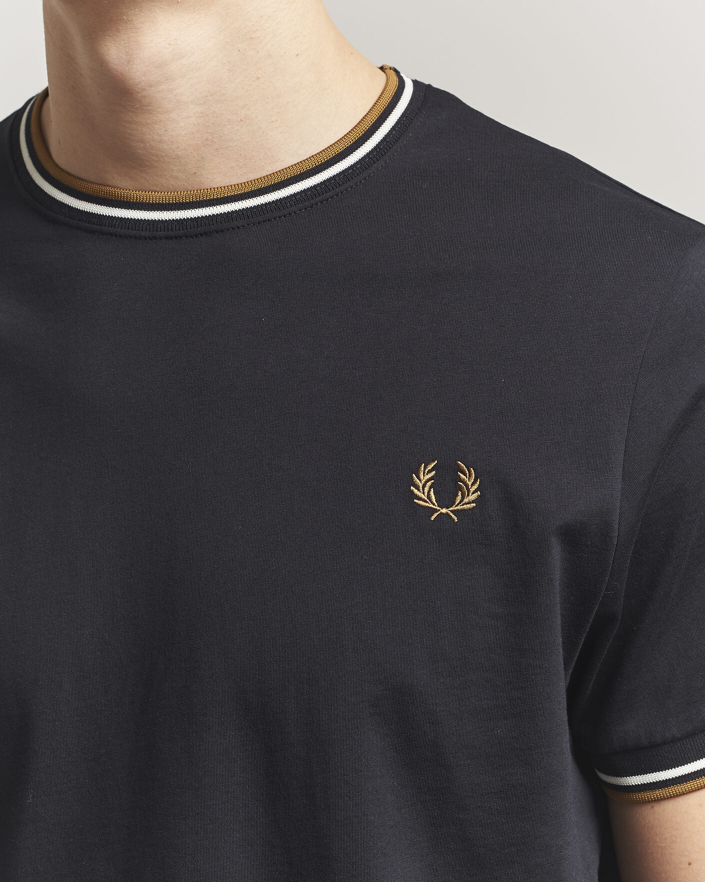 Men | T-Shirts | Fred Perry | Twin Tipped T-Shirt Black