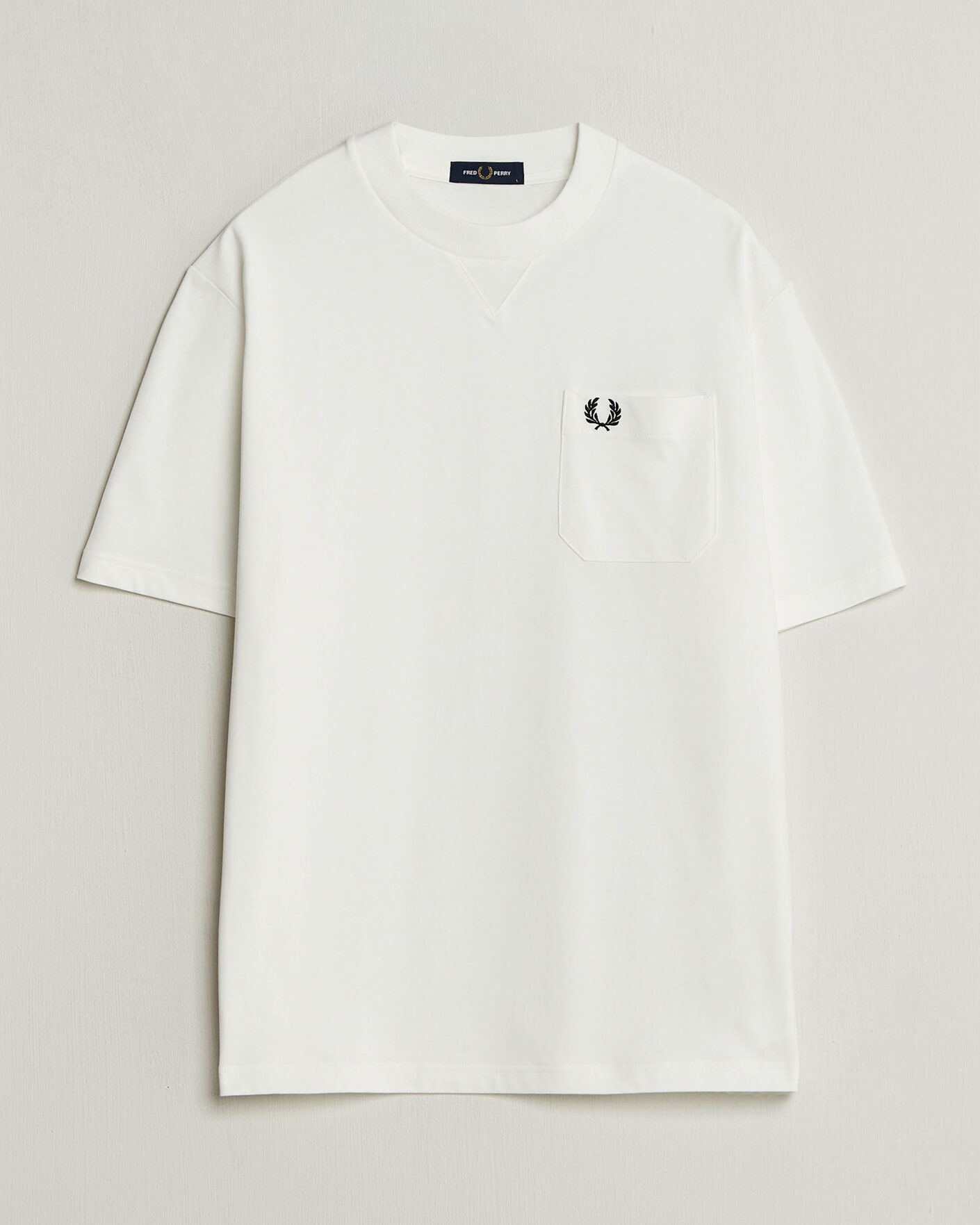 Fred Perry Heavy Pocket T-Shirt Snow White at CareOfCarl.com