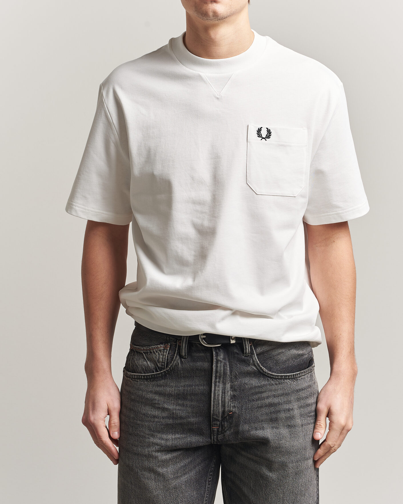 Men | T-Shirts | Fred Perry | Heavy Pocket T-Shirt Snow White