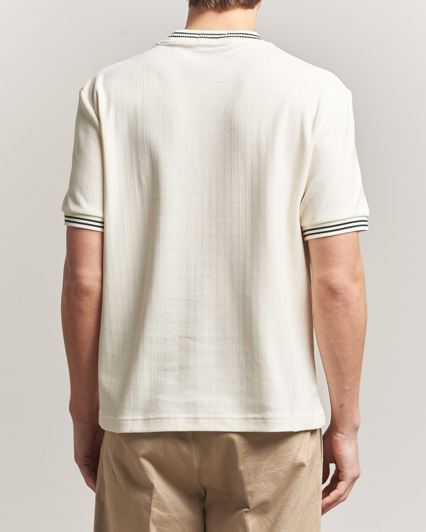 Men | T-Shirts | Fred Perry | Rib Knitted T-Shirt Ecru