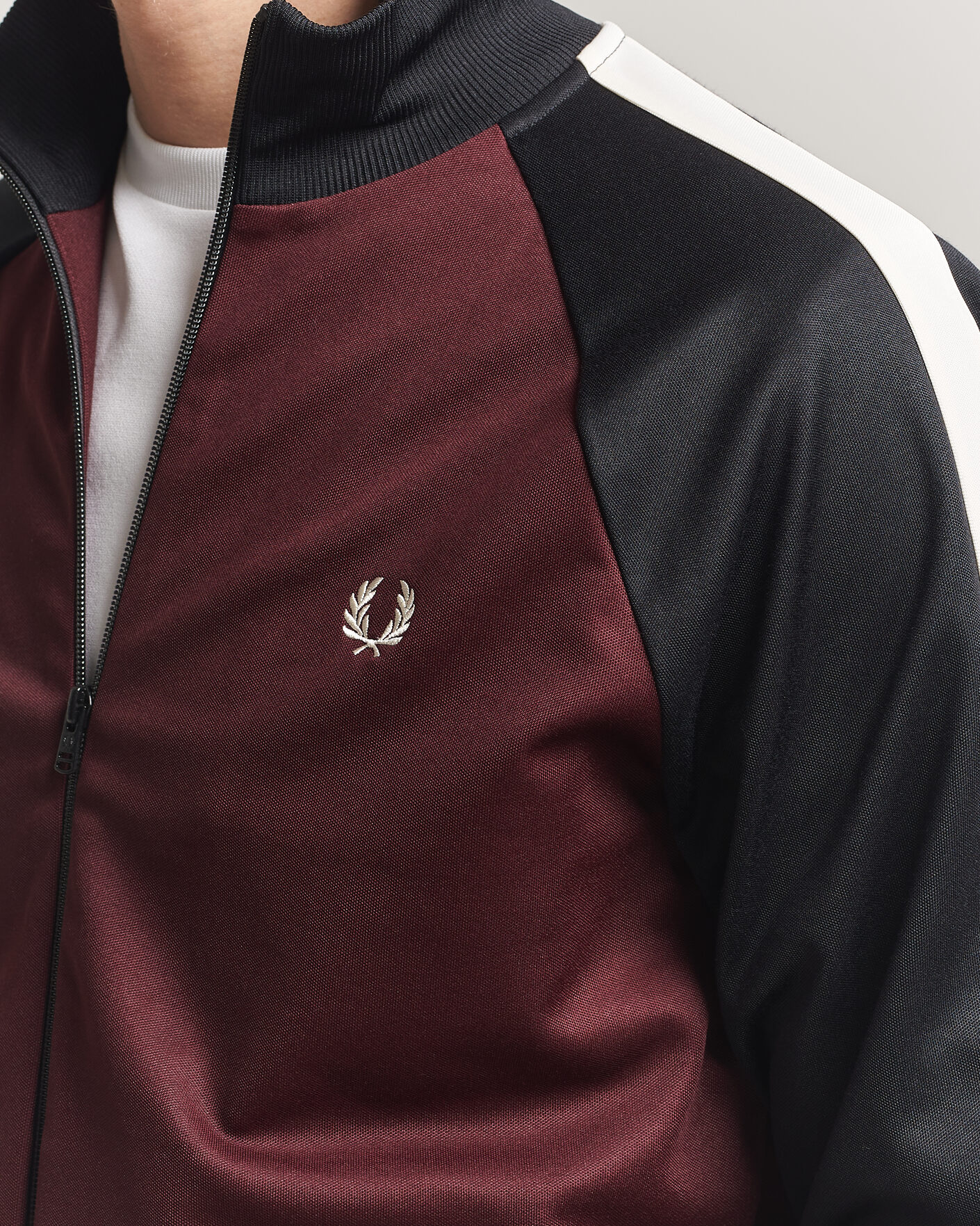Men | Sweaters & Knitwear | Fred Perry | Contrast Sleeve Track Jacket Oxblood