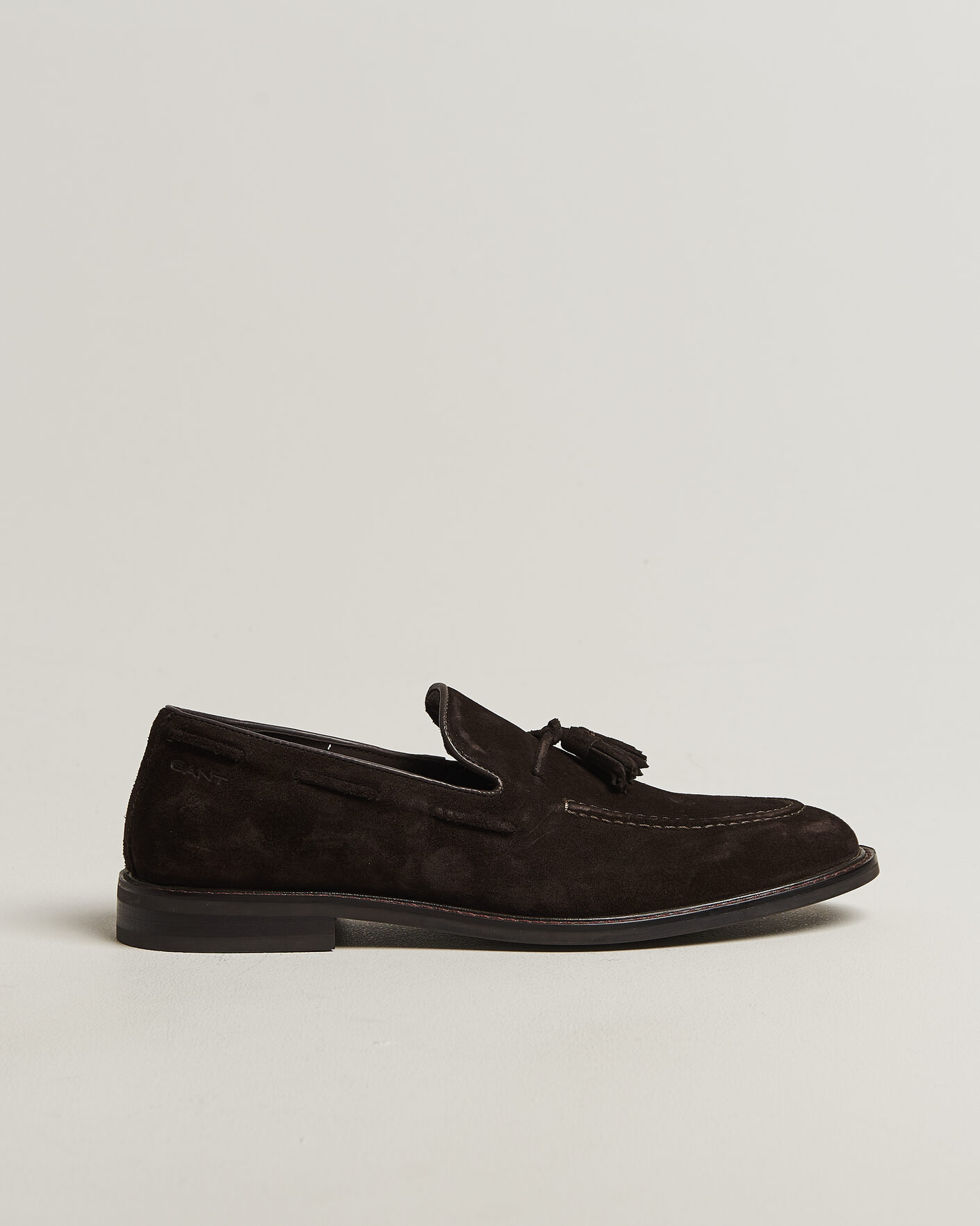 Men | Loafers | Gant | Lozham Suede Tassle Loafer Dark Brown