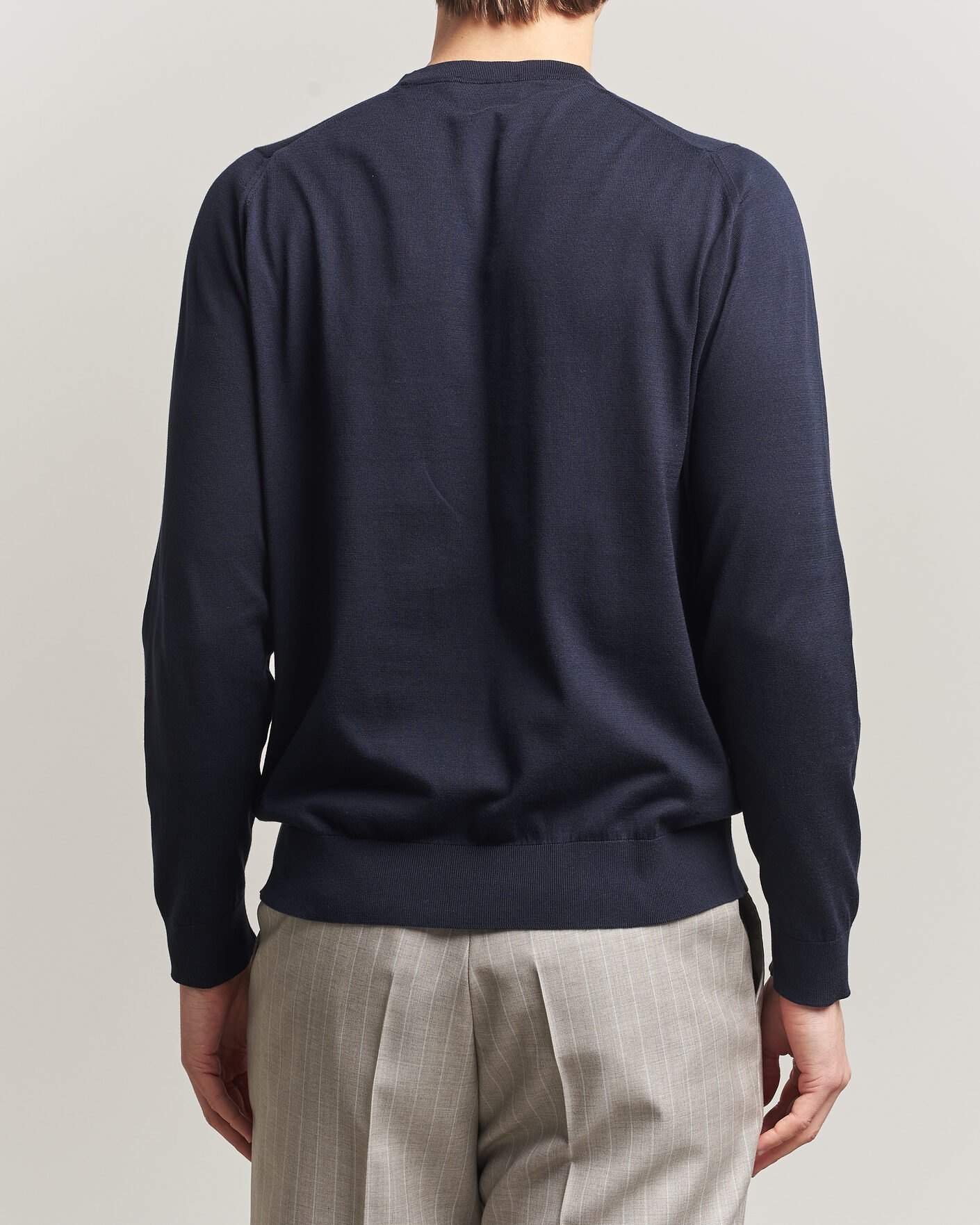 Men | Sweaters & Knitwear | John Smedley | Rowland Sea Island Crew Neck Pullover Navy