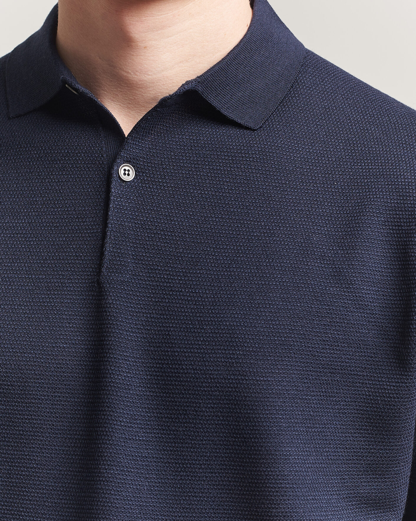 Men | Polo Shirts | John Smedley | 14 Singular Knitted Textured Polo Midnight