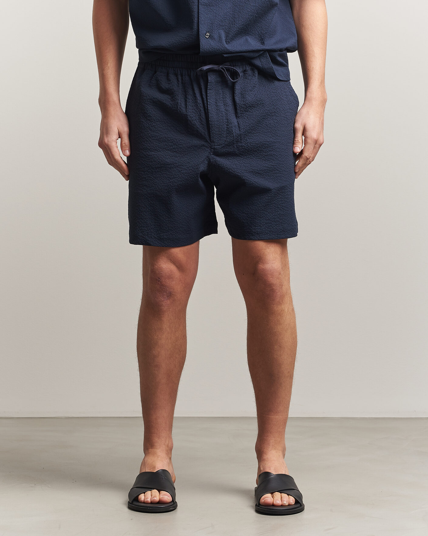 Men | Shorts | Maison Kitsuné | Seersucker Drawstring Shorts Navy