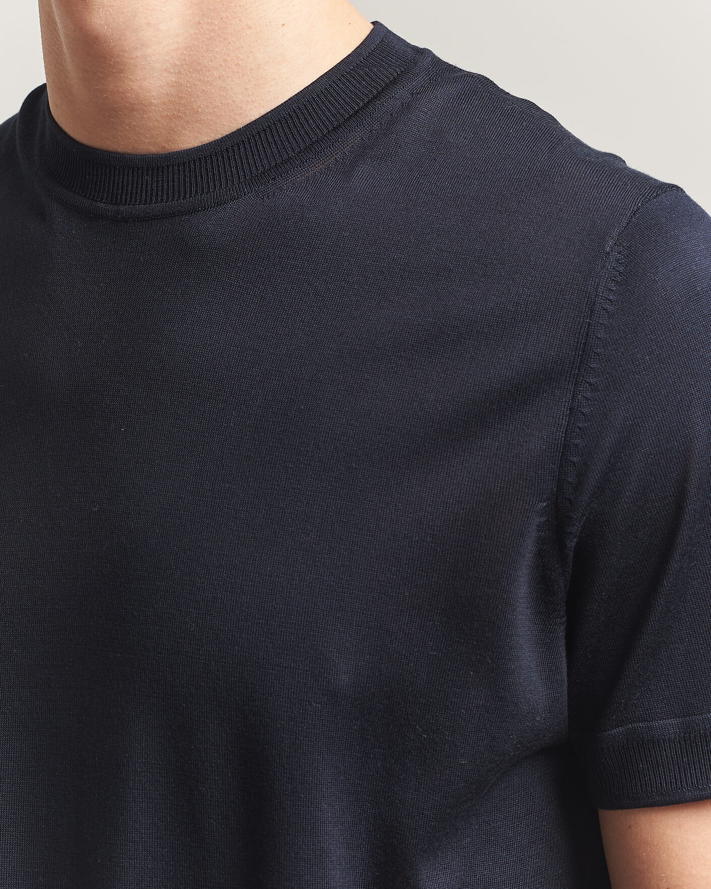 Men | T-Shirts | BOSS CAMEL | Nottano Silk Knitted T-Shirt Dark Blue
