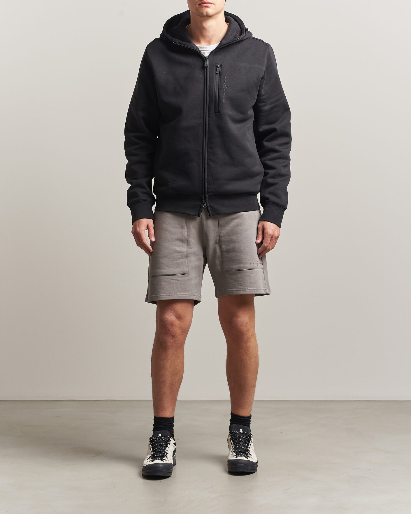 Men | Shorts | Sail Racing | Bowman Monochrome Sweatshorts Oyster