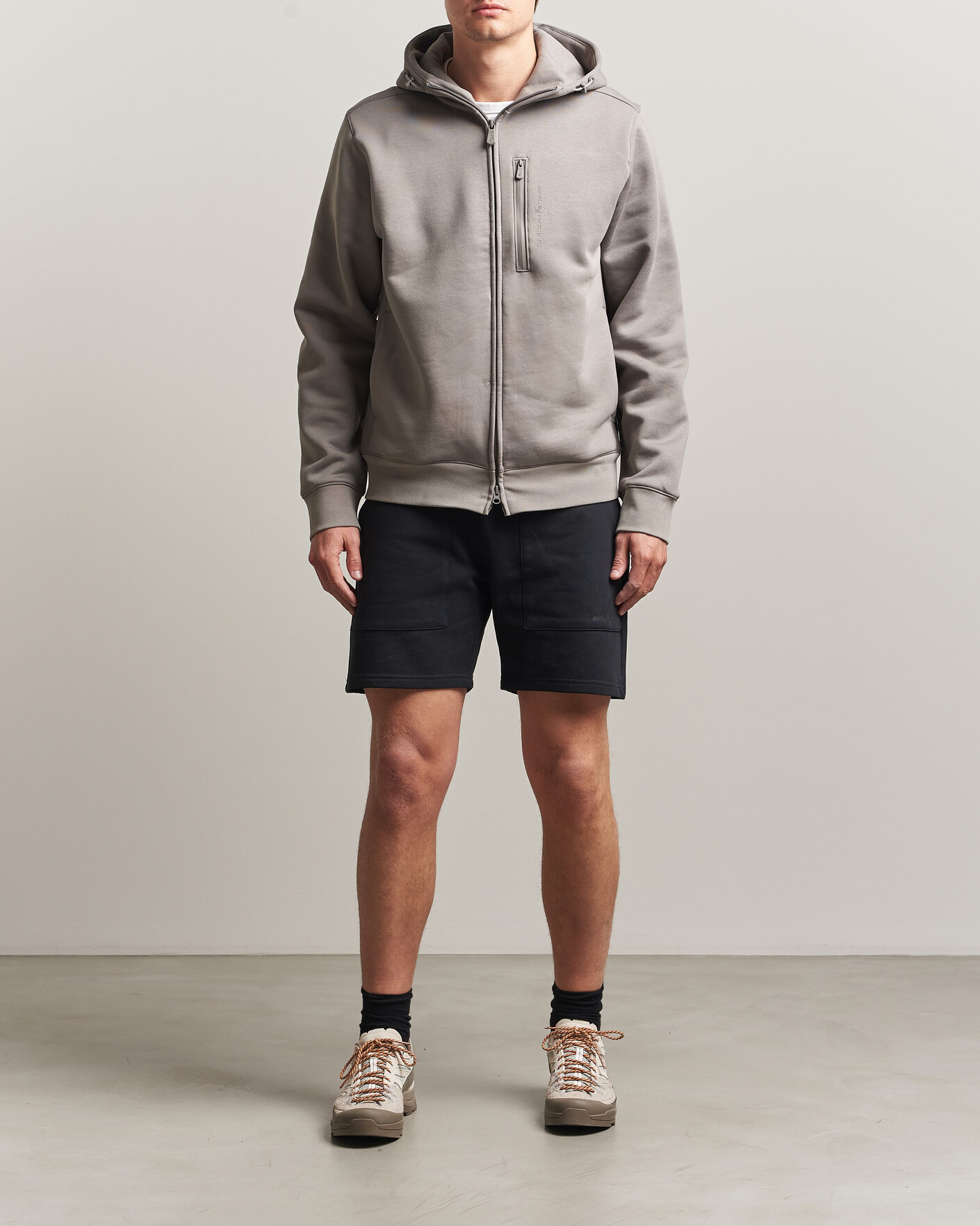 Men | Shorts | Sail Racing | Bowman Monochrome Sweatshorts Carbon