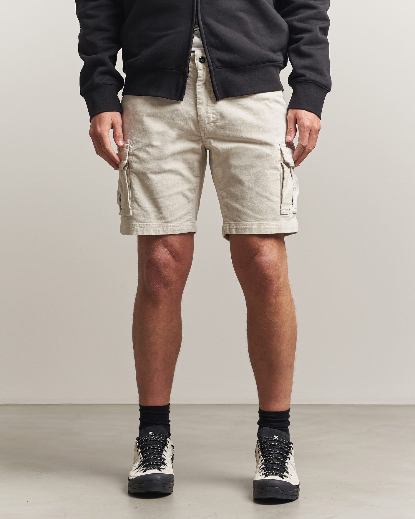 Men | Shorts | Sail Racing | Grinder Corduroy Cargo Shorts Sand