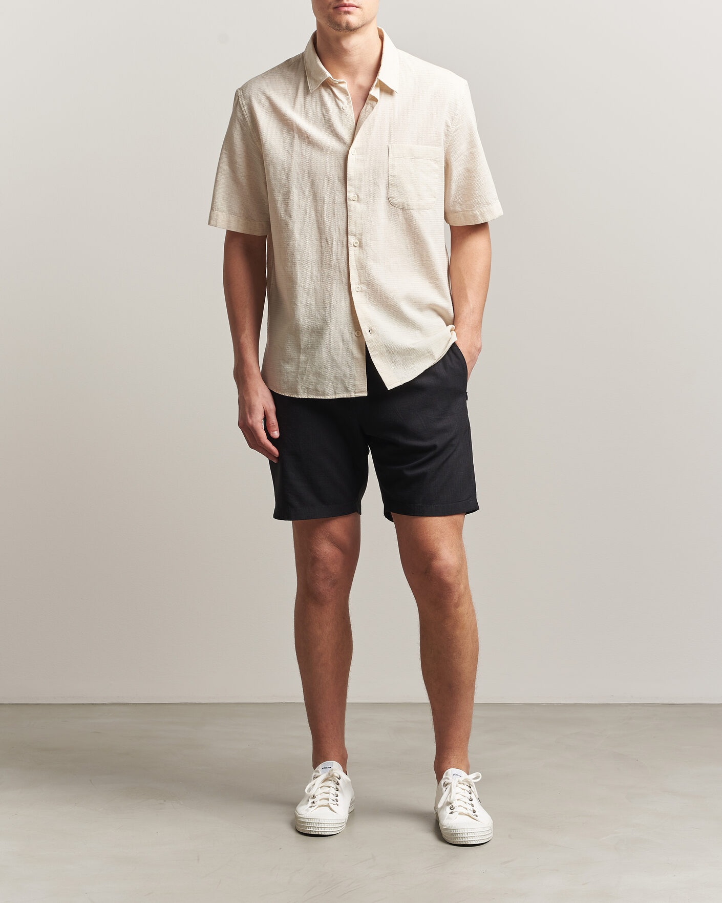 Men | Shorts | KnowledgeCotton Apparel | Loose Linen/Viscose Shorts Black