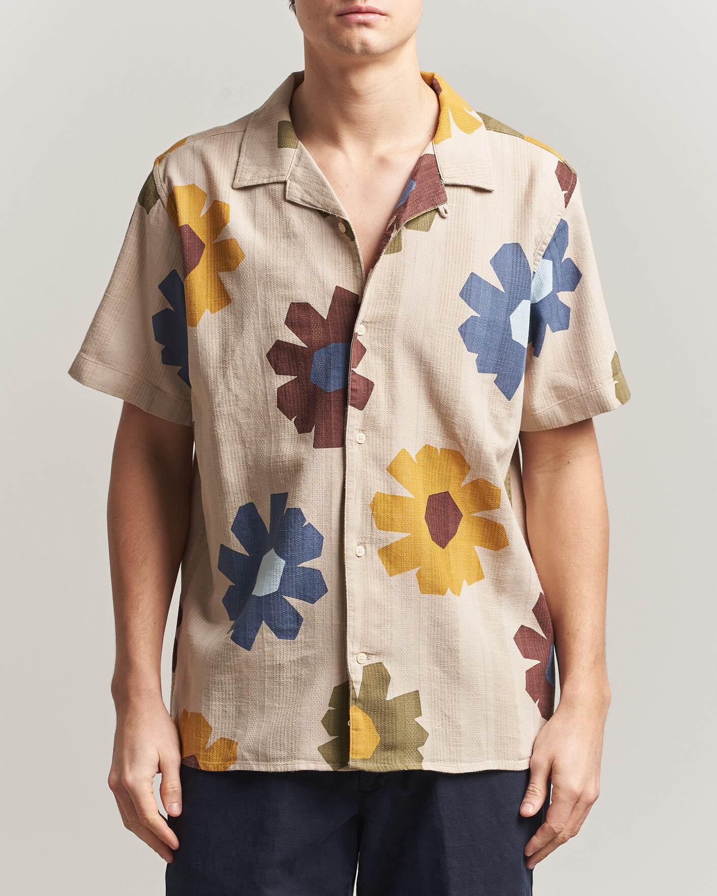 Men | Shirts | KnowledgeCotton Apparel | Relaxed Printed Cotton Short Sleeve Shirt Multi
