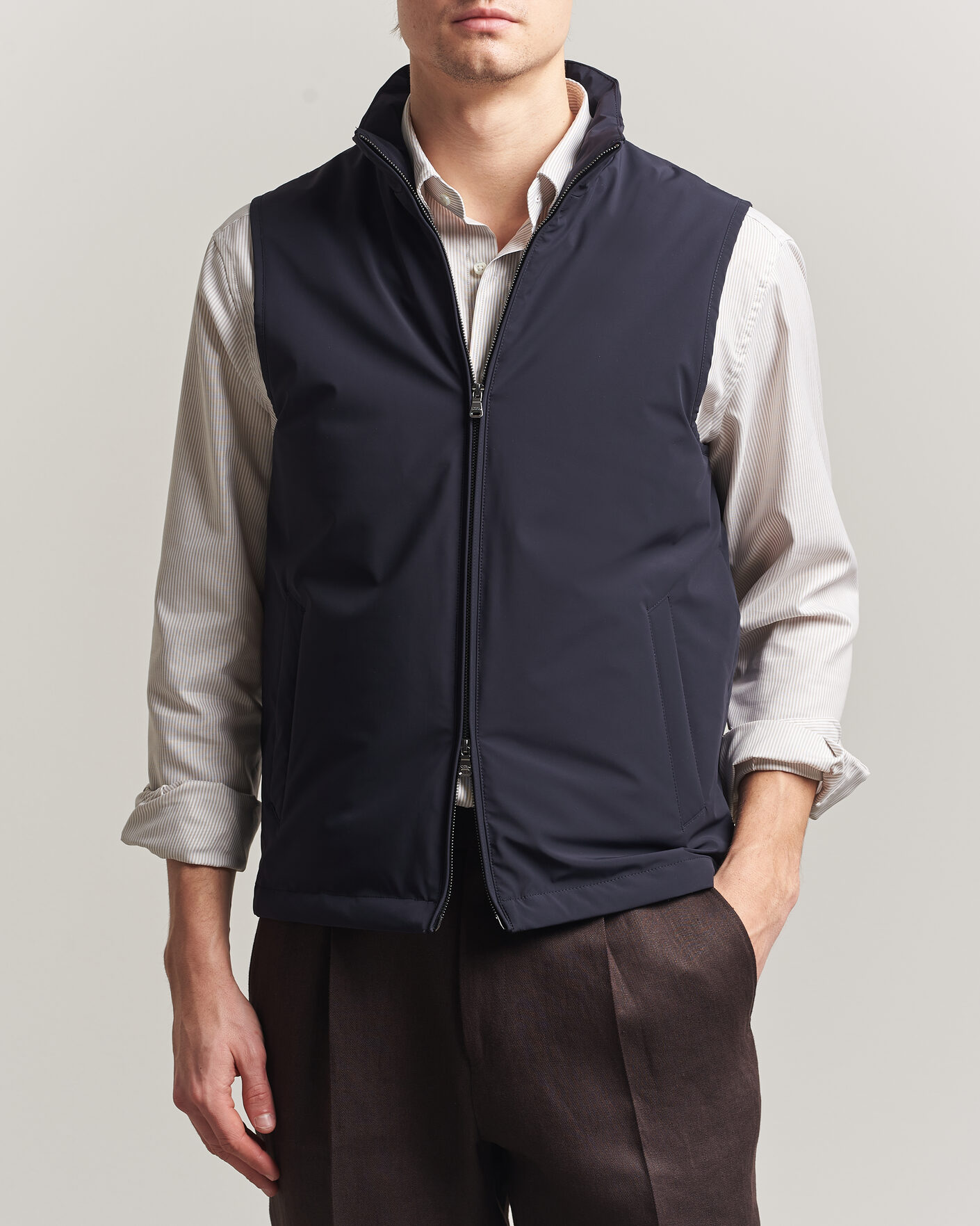 Men | Gilets | Oscar Jacobson | Light Zipped Waistcoat Navy