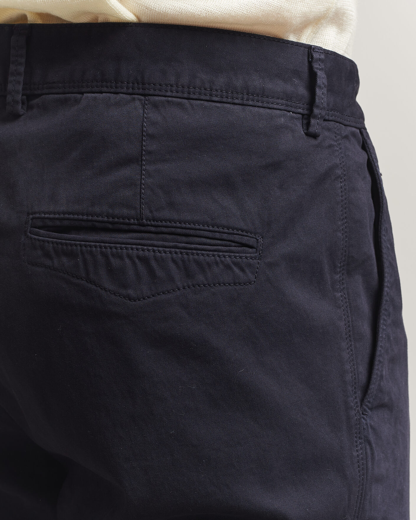 Men | Trousers | Oscar Jacobson | Danik Cotton Trousers Navy