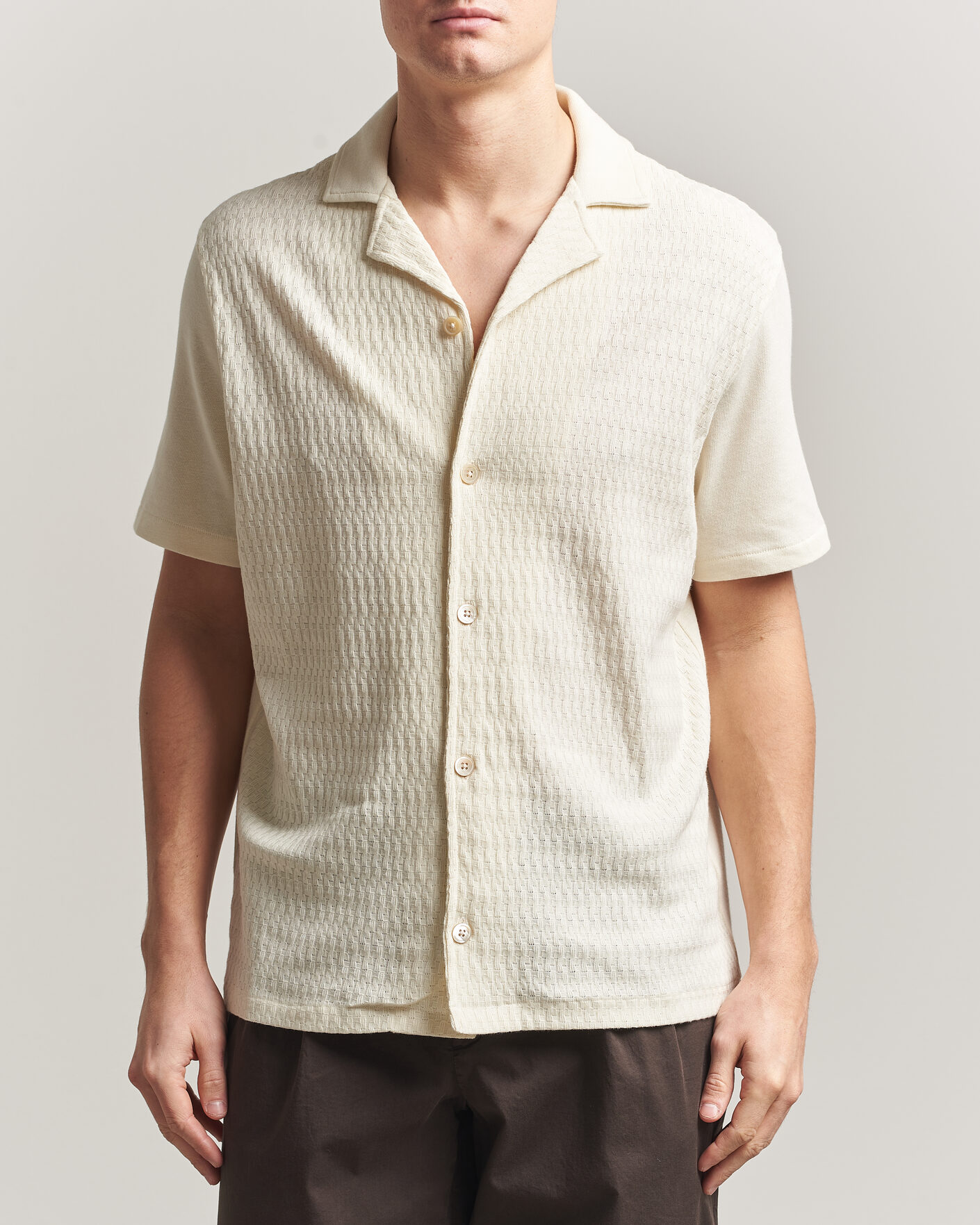 Men | Shirts | Oscar Jacobson | Kirk Knitted Short Sleeve Shirt Off White