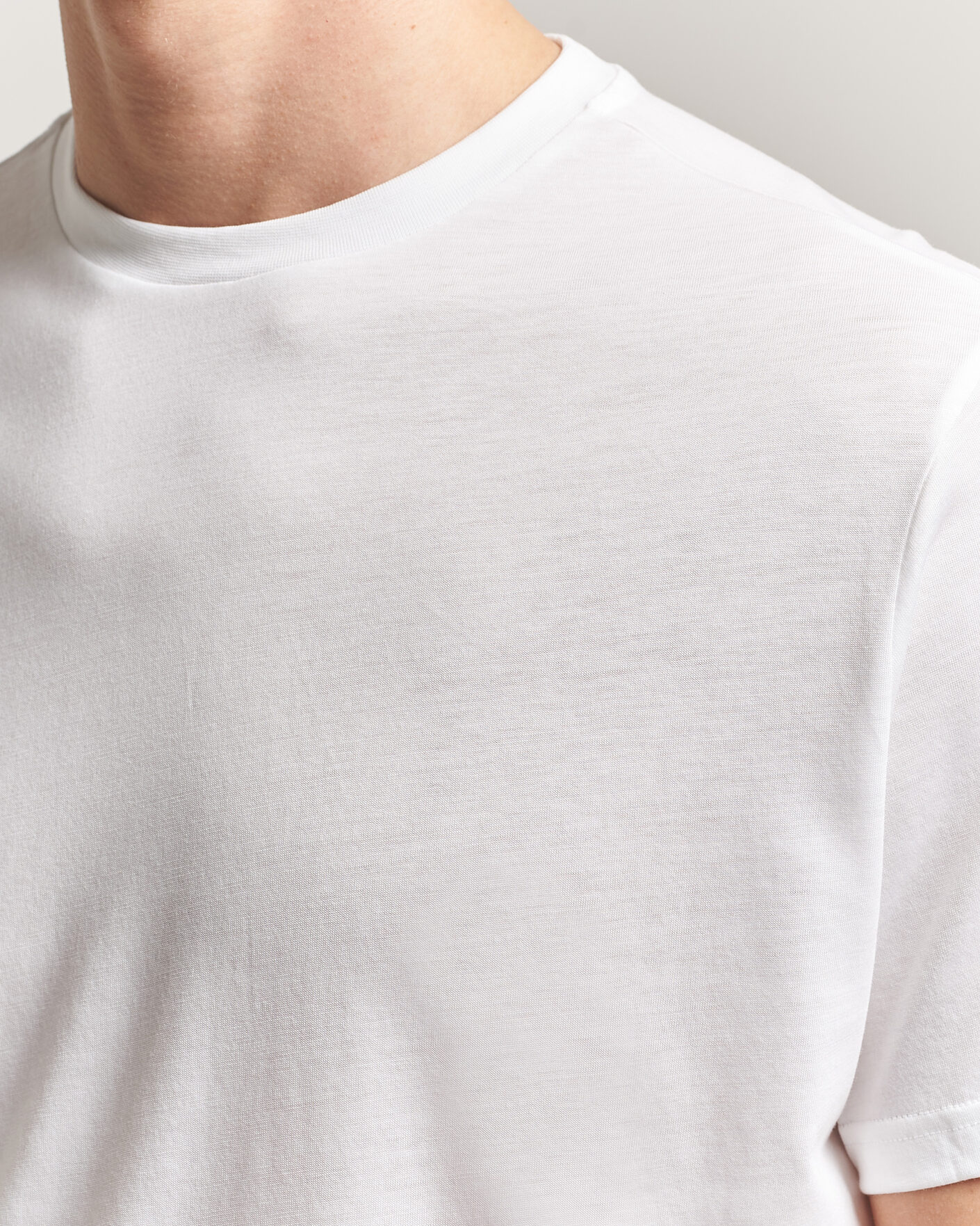 Men | T-Shirts | Oscar Jacobson | Kim Lyocel/Cotton T-Shirt White