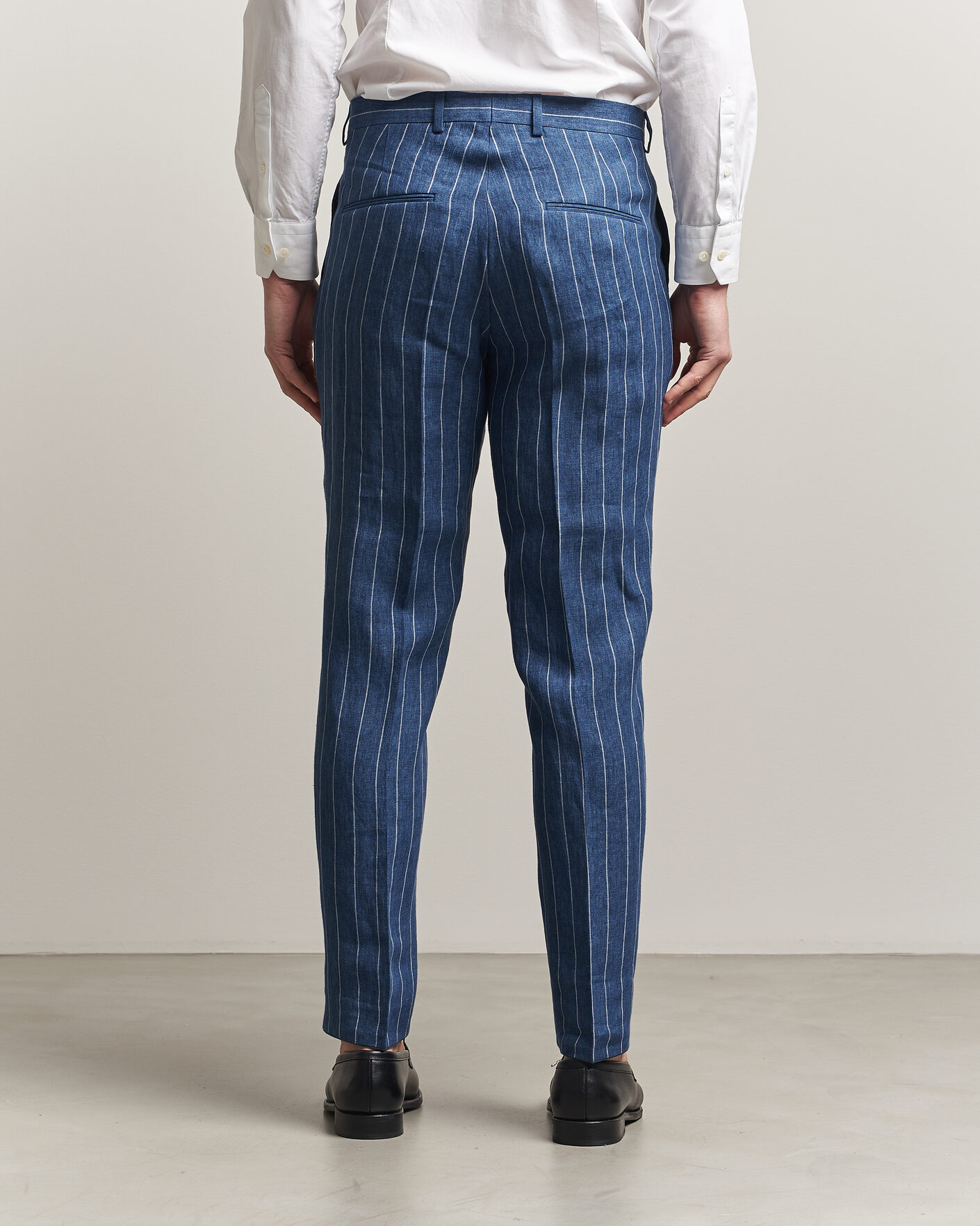 Men | Trousers | Oscar Jacobson | Dandy Striped Linen Trousers Blue