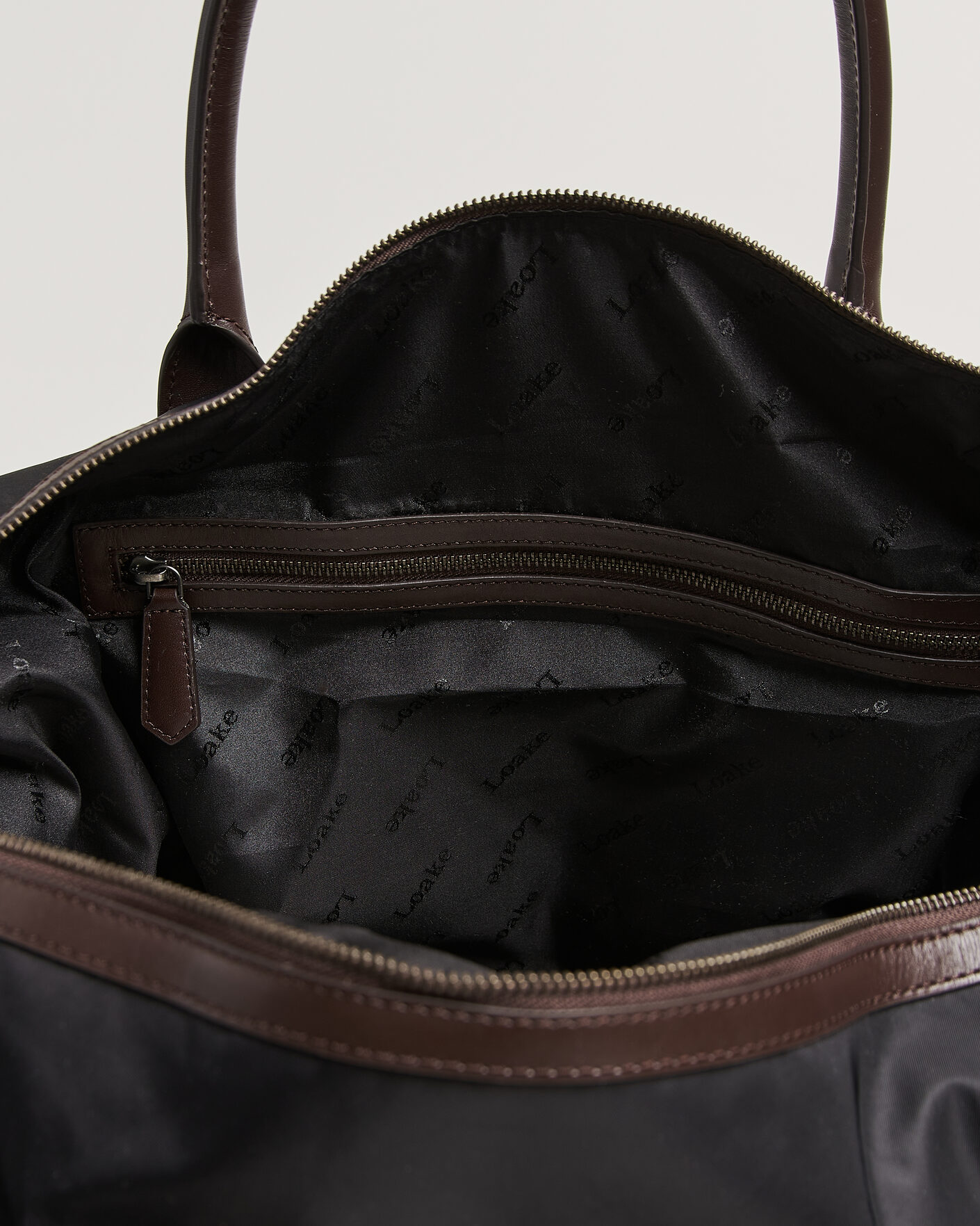 Men | Bags | Loake Shoemakers | Gower Nylon/Leather Holdall Black
