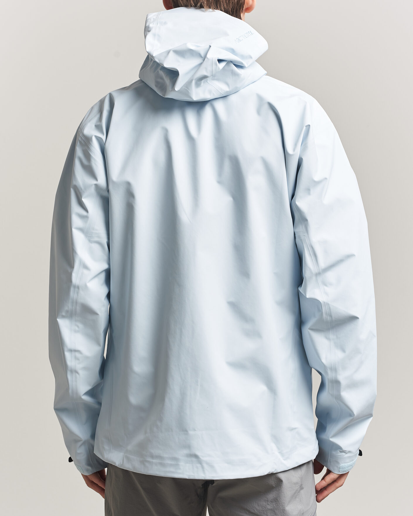 Men | Coats & Jackets | Arc'teryx | Beta Gore-Tex Jacket Alpine Blue