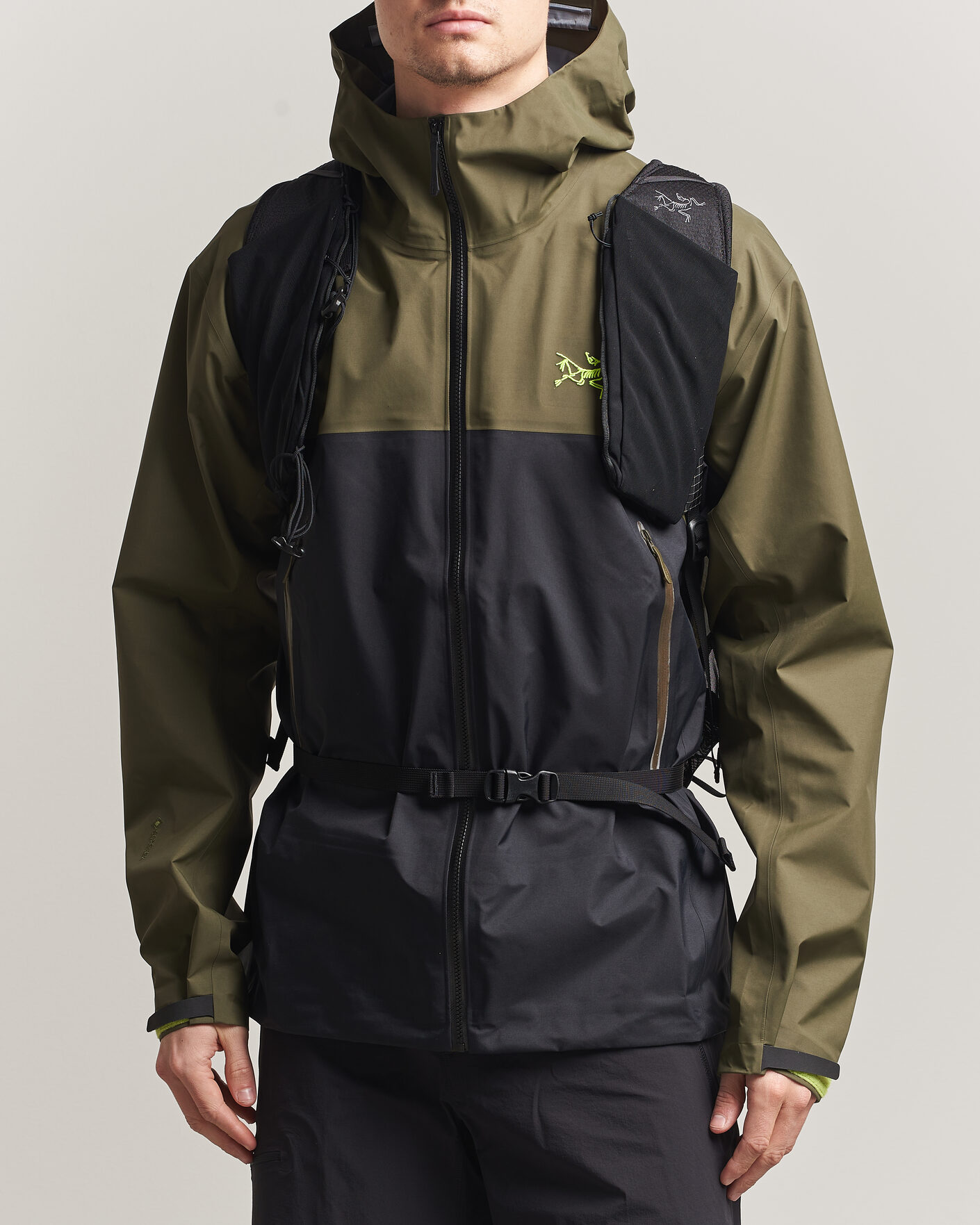 Haglöfs Alert Gore-Tex Jacket Chlorophyll Green at CareOfCarl.com