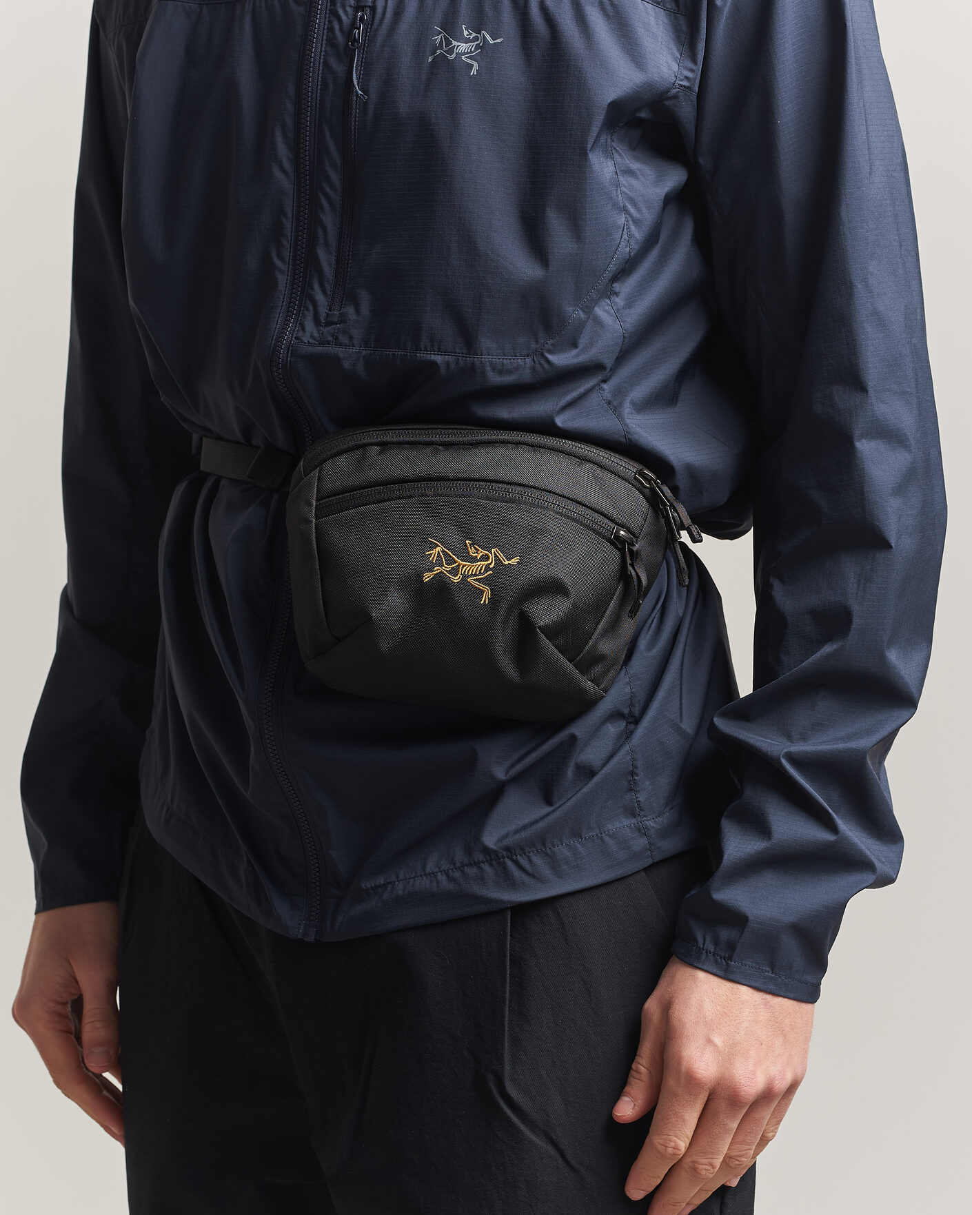 Arc'teryx Mantis 1 Waist Pack 24K Black at CareOfCarl.com