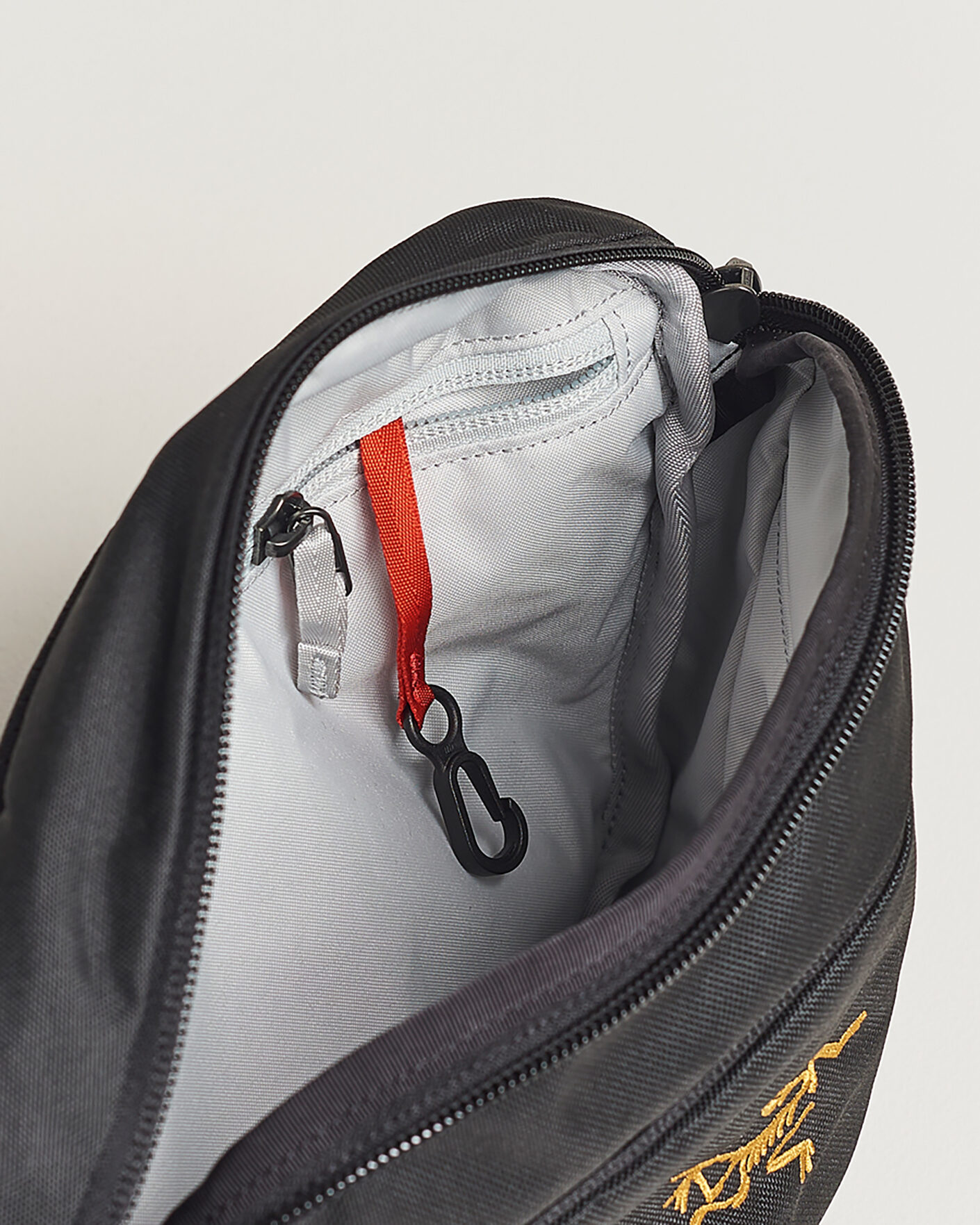 Men | Bags | Arc'teryx | Mantis 1 Waist Pack 24K Black