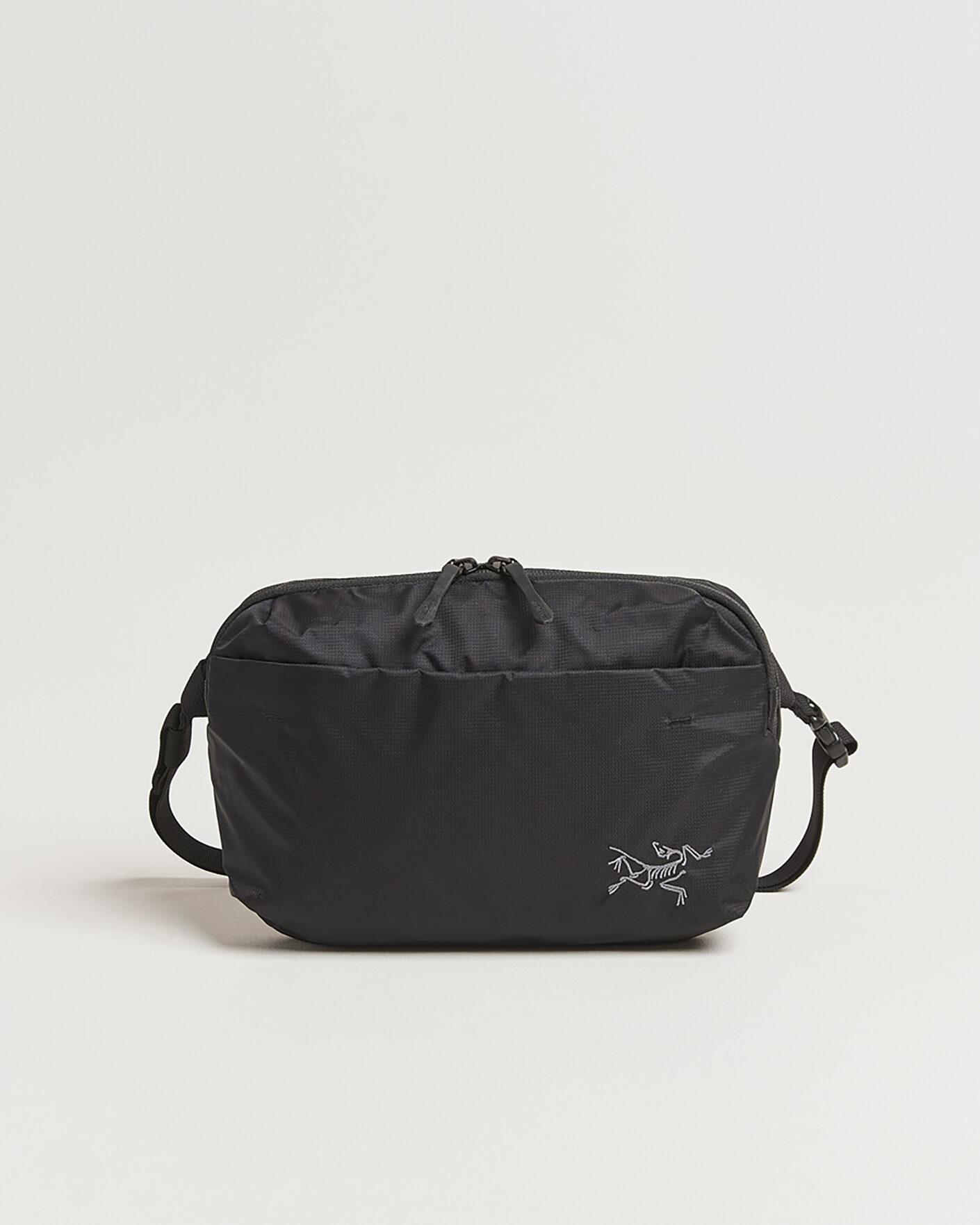 Arc'teryx Heliad Crossbody Bag Black at CareOfCarl.com
