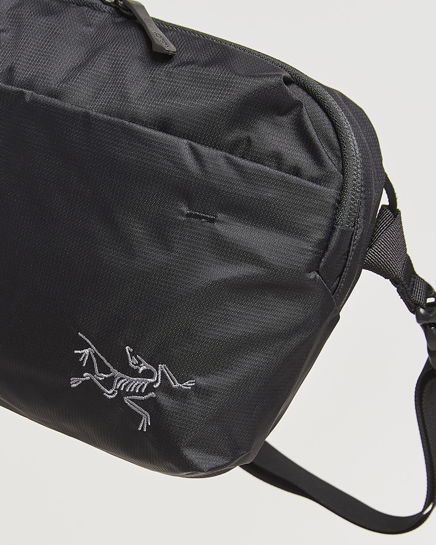 Arc'teryx Heliad Crossbody Bag Black at CareOfCarl.com