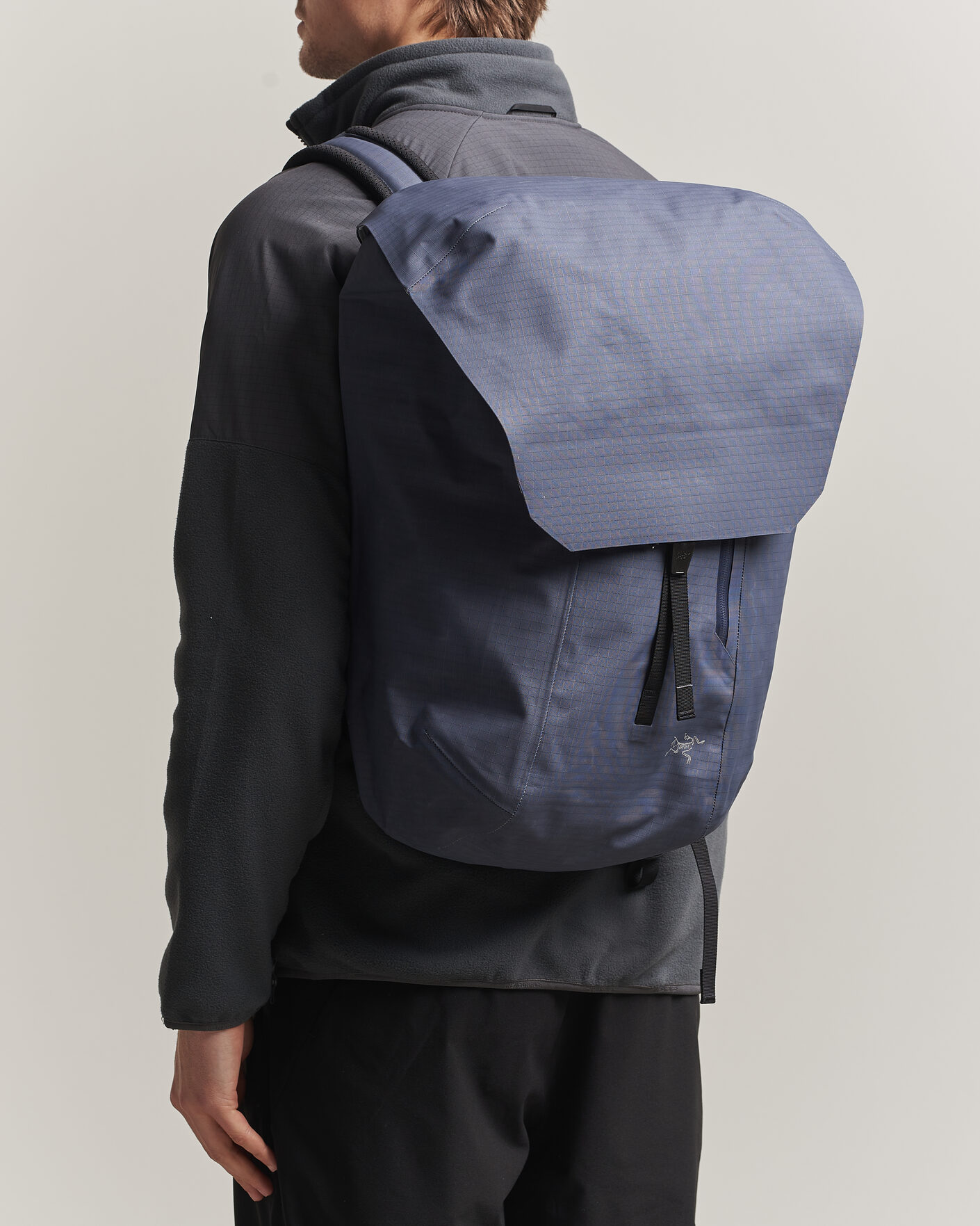 Arc'teryx Granville 25L Backpack Dark Stratus at CareOfCarl.com