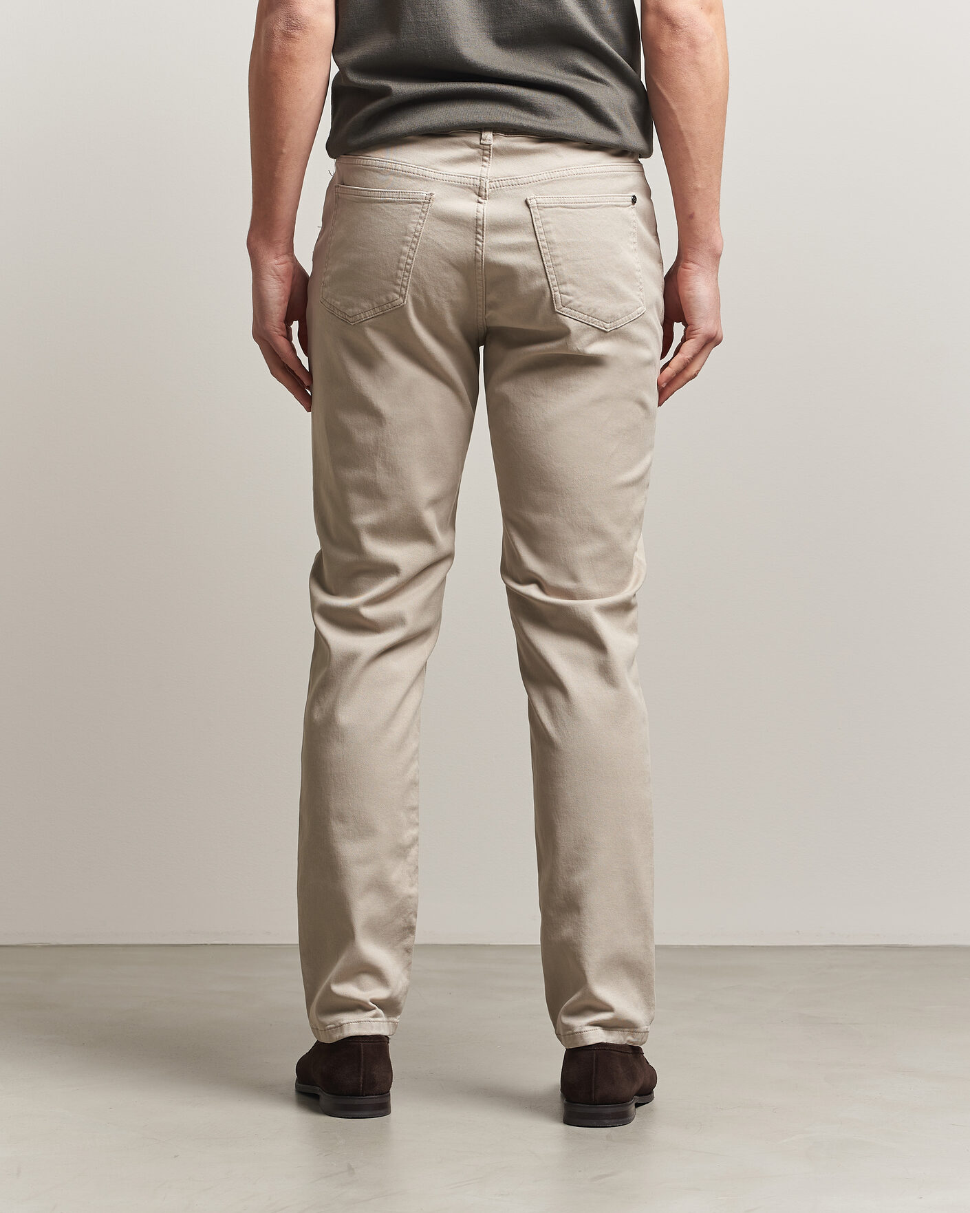 Men | Trousers | Oscar Jacobson | Slim Fit 5-Pocket Chino Beige