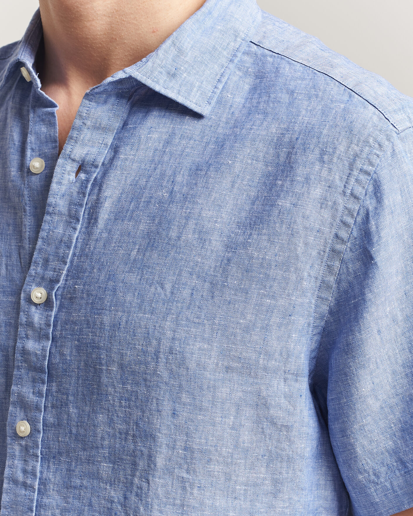 Men | Shirts | Charles Tyrwhitt | Pure Linen Short Sleeve Slim Fit Shirt Cornflower Blue