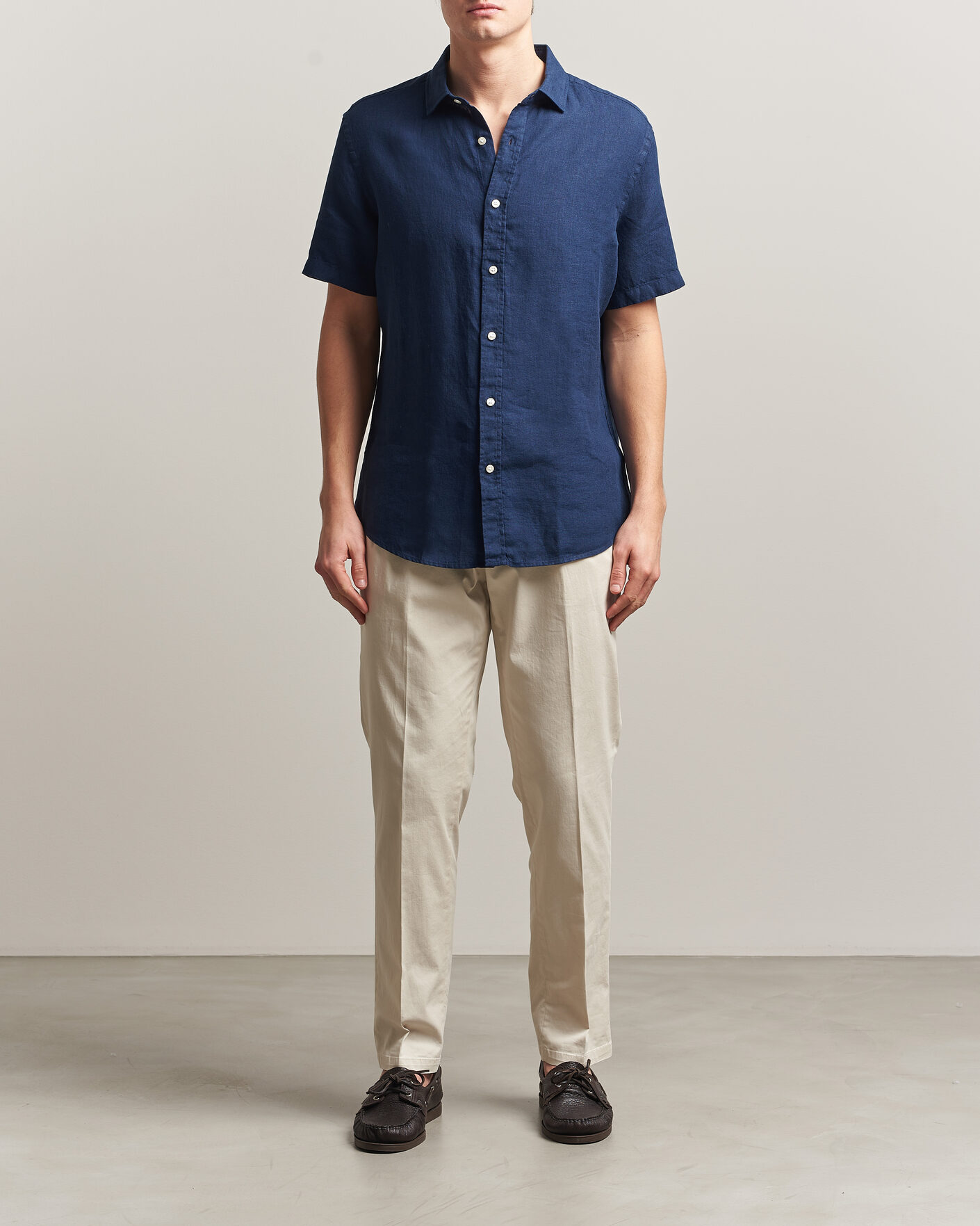 Men | Shirts | Charles Tyrwhitt | Pure Linen Short Sleeve Slim Fit Shirt Navy