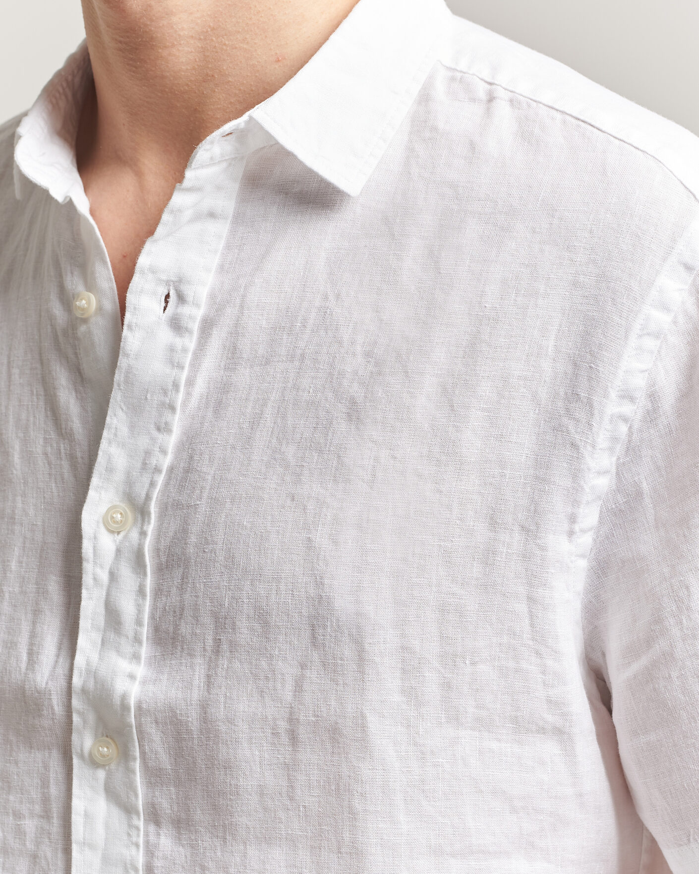 Men | Shirts | Charles Tyrwhitt | Pure Linen Short Sleeve Slim Fit Shirt White