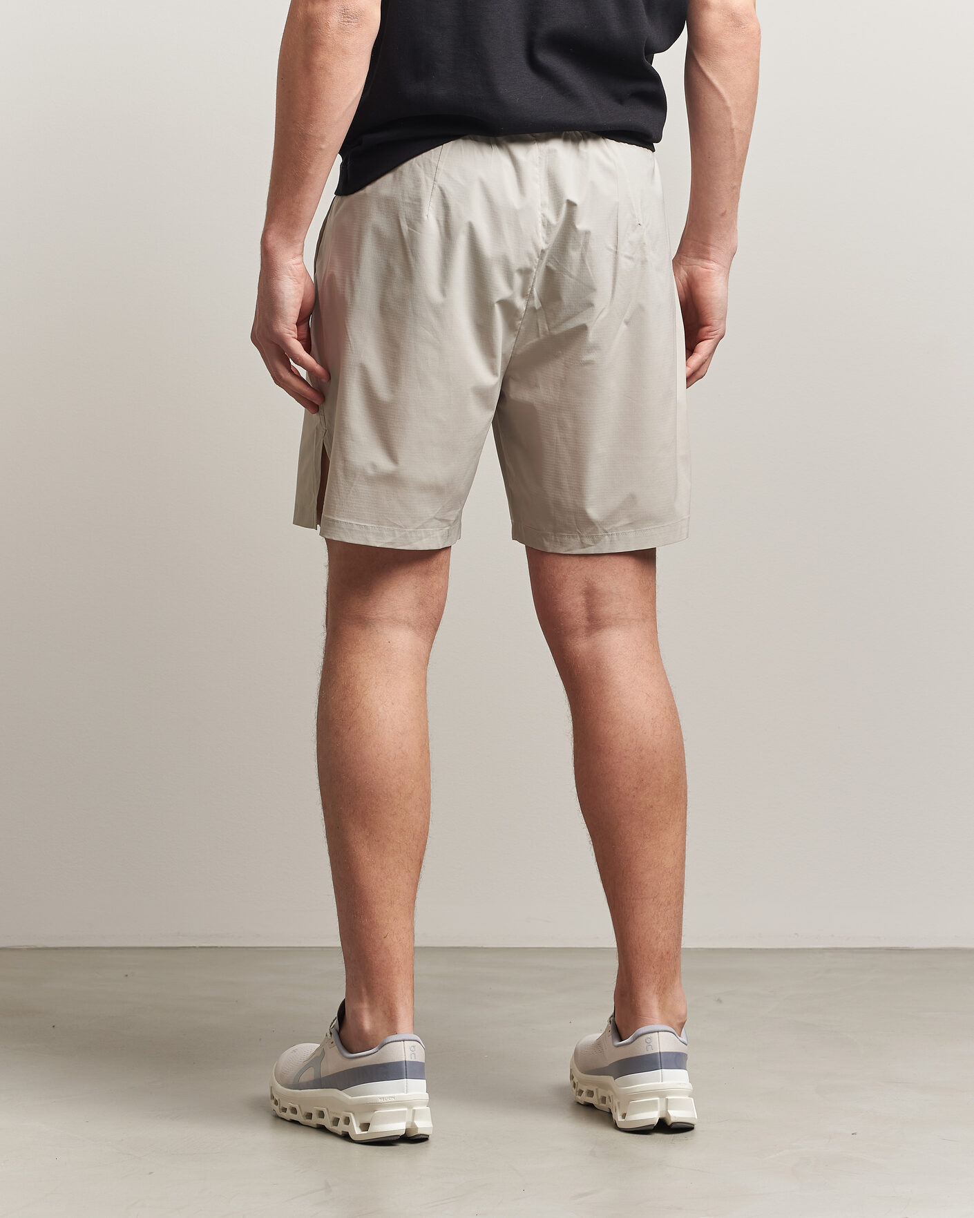 Men | Shorts | Houdini | Pace Light Shorts Greenish Grey