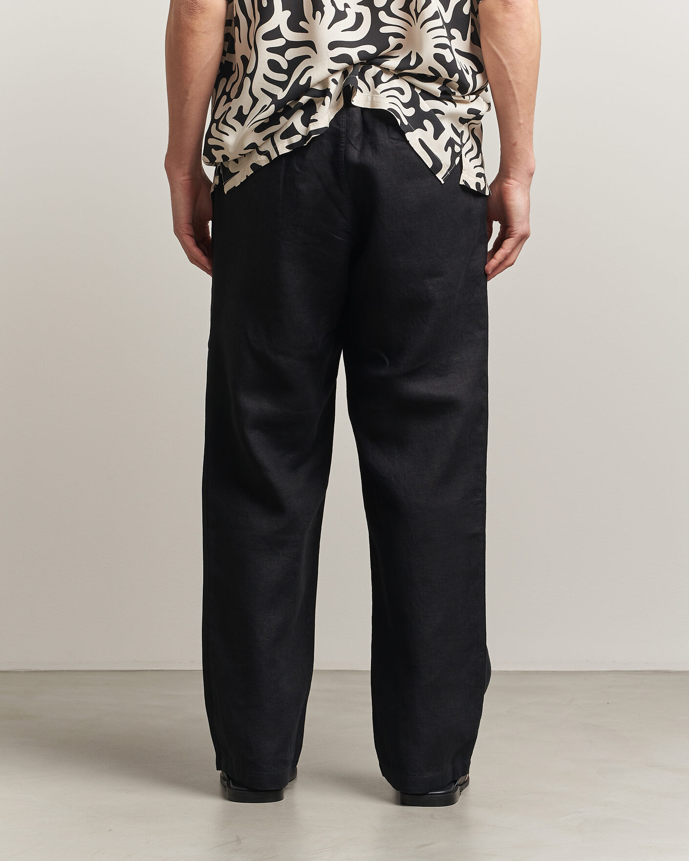 Men | Trousers | OAS | Nino Linen Pants Black