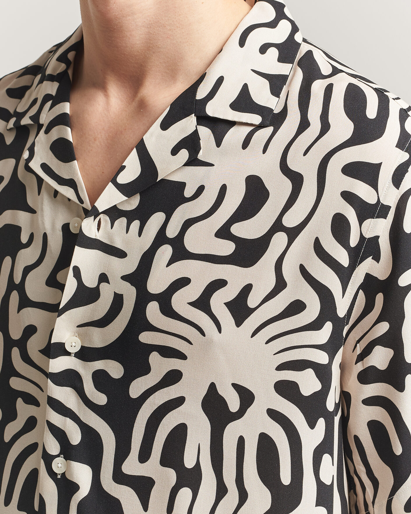 Men | Shirts | OAS | Rocco Viscose Short Sleeve Shirt Loefy