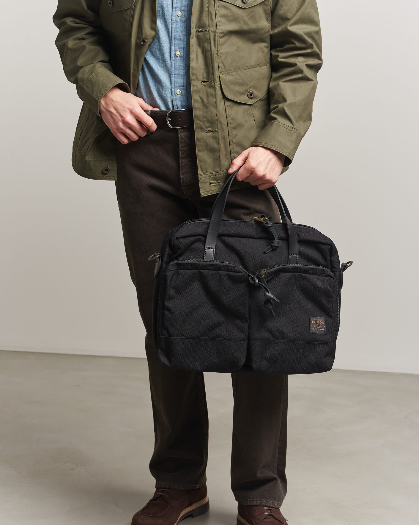 FILSON DRYDEN BRIEFCASE ビジネスバッグ Filson Dryden Cordura Nylon Briefcase Black at CareOfCarl.com