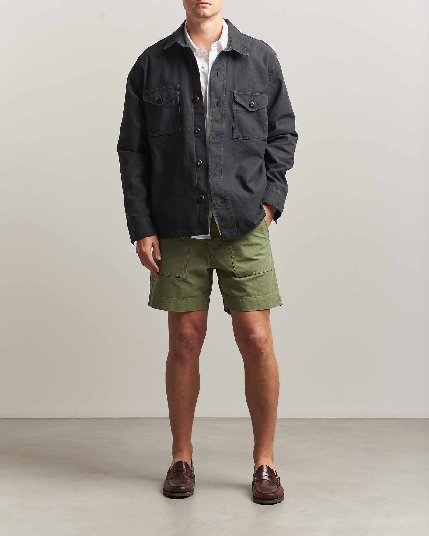 Men | Shorts | Filson | Field Cargo Shorts Washed Fatigue Green