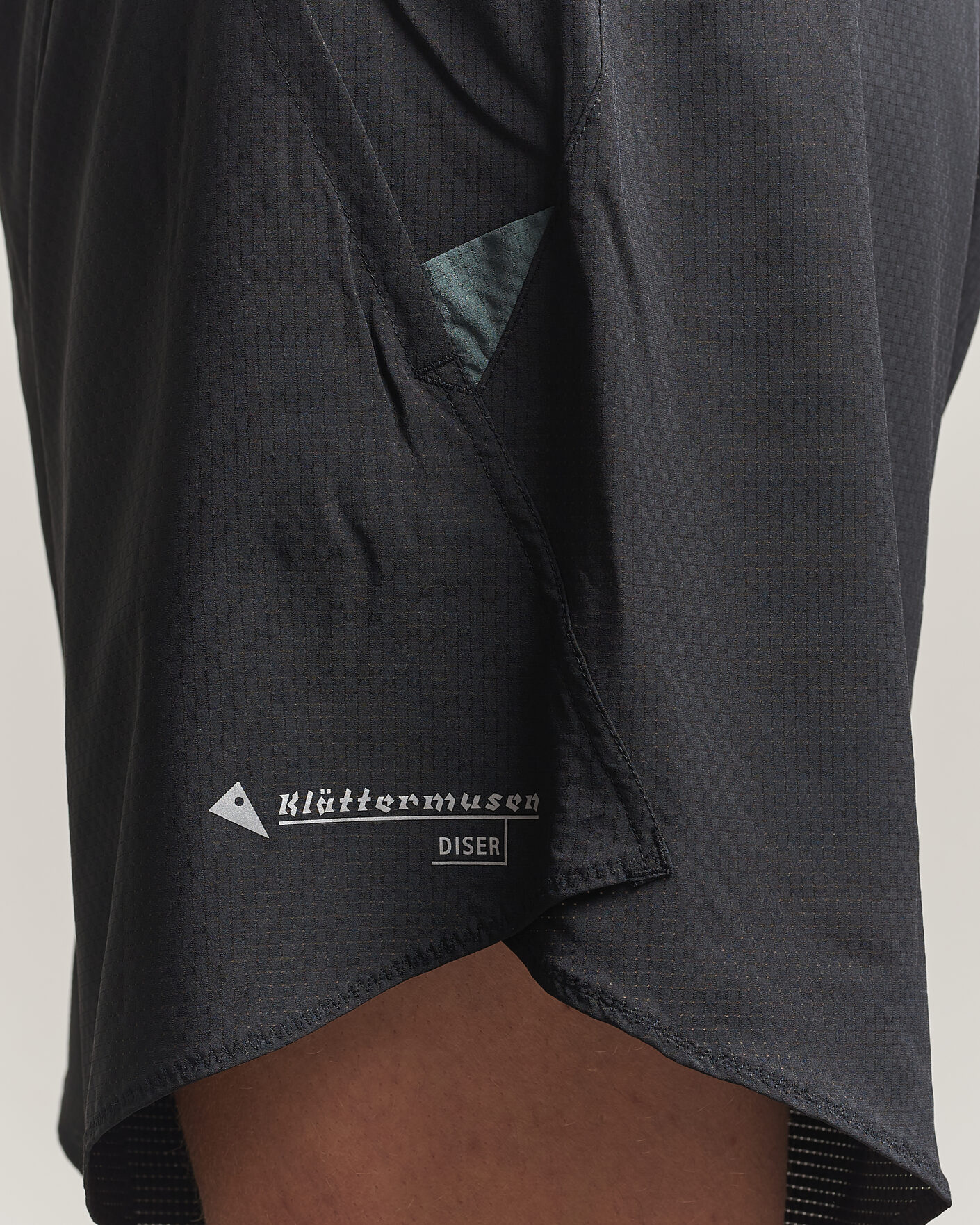 Men | Shorts | Klättermusen | Diser Light Running Shorts Black