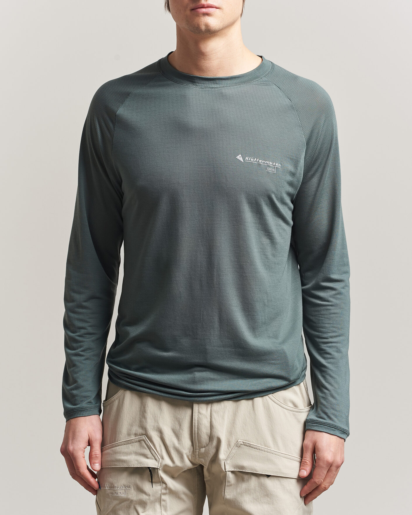 Men | T-Shirts | Klättermusen | Groa Lightweight Tencel Long Sleeve T-Shirt Teal Grey