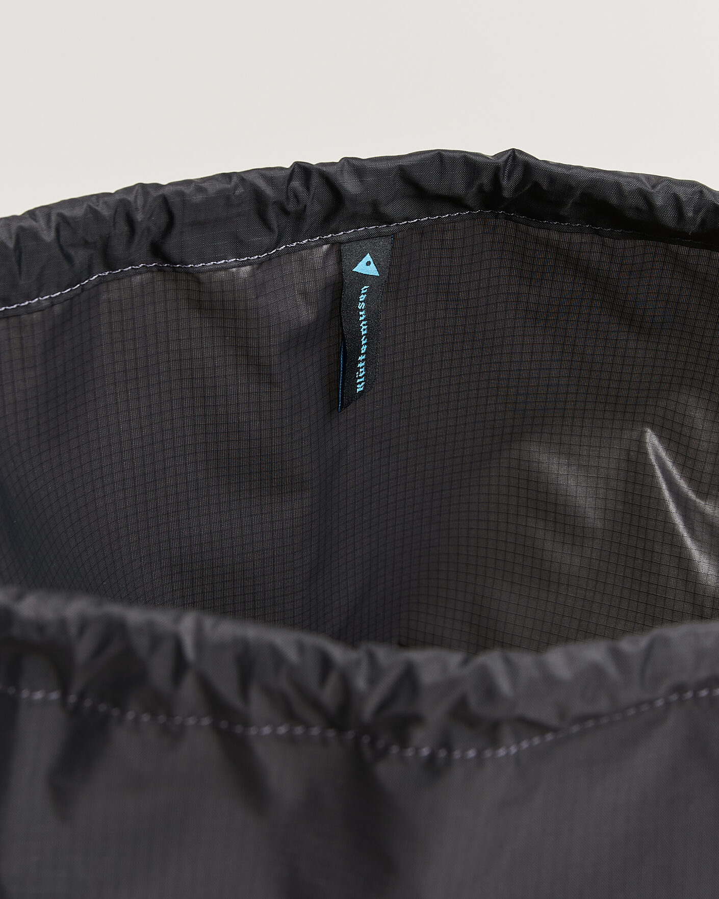 Men | Bags | Klättermusen | Algir Sack Pack Raven