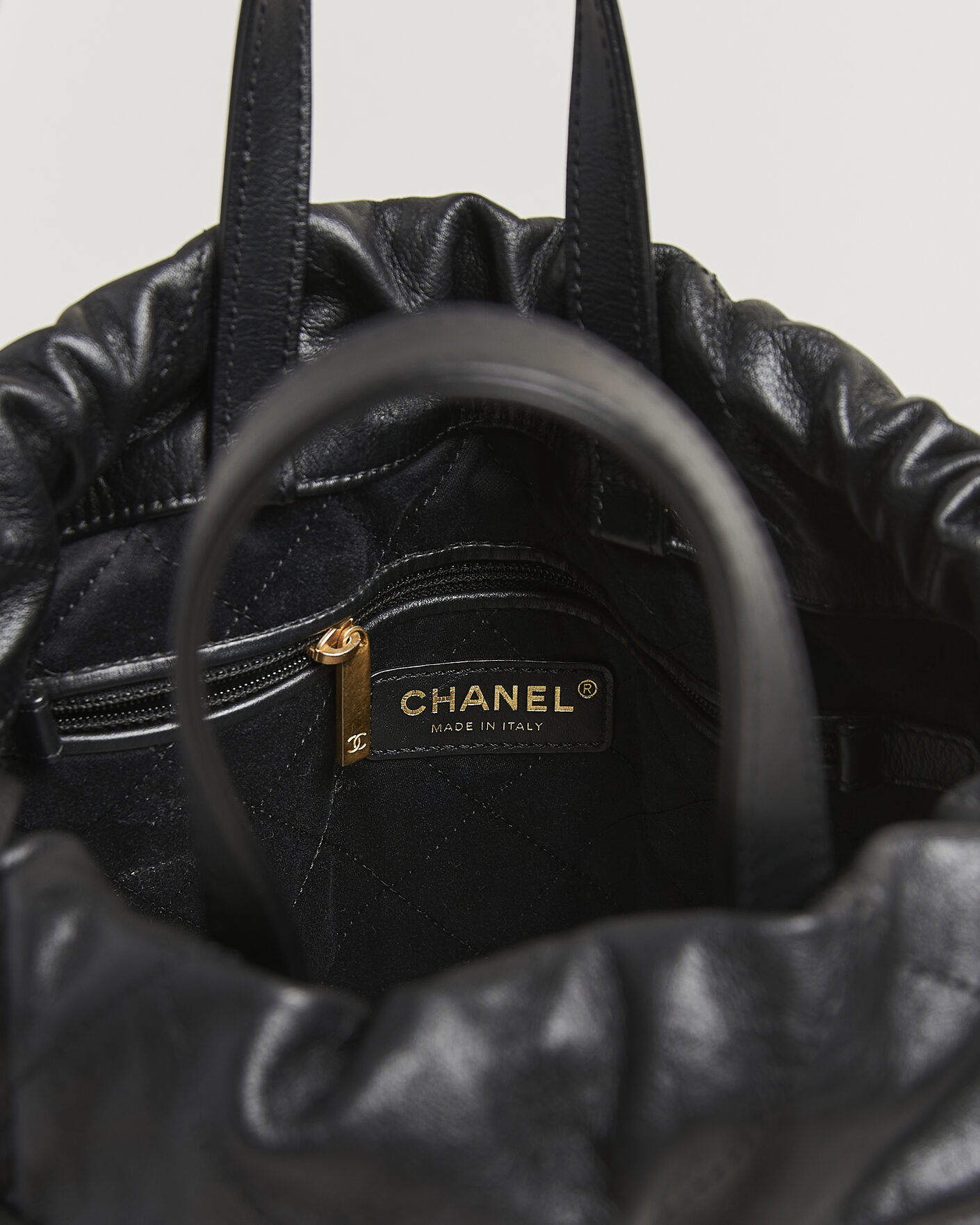 Men | Pre-Owned & Vintage Bags | Chanel Pre-Owned | Chanel 22 Backpack Black