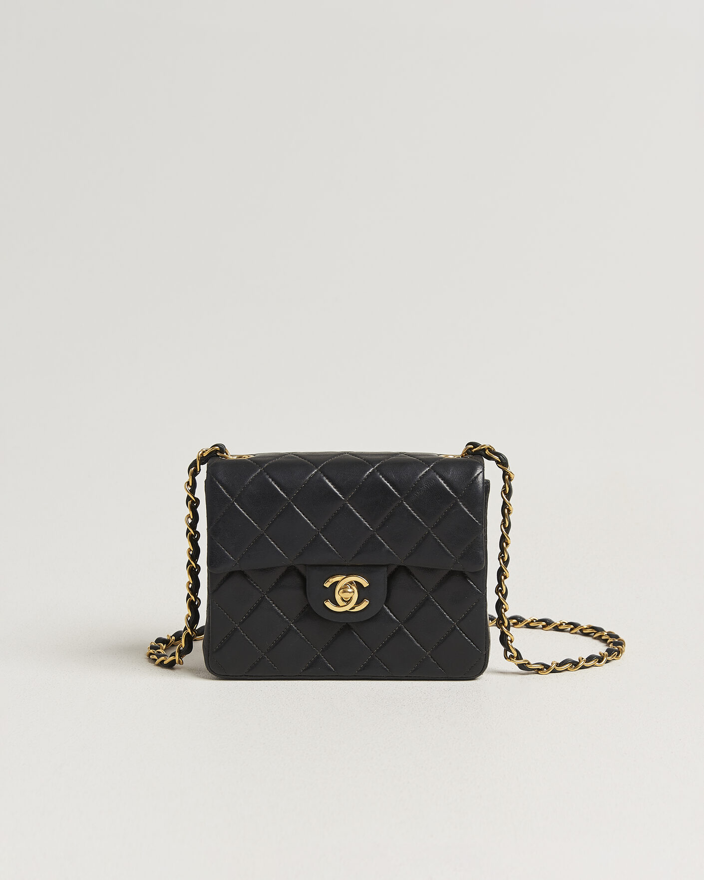 Men | Pre-Owned & Vintage Bags | Chanel Pre-Owned | Classic Mini Single Flap Square Bag Black