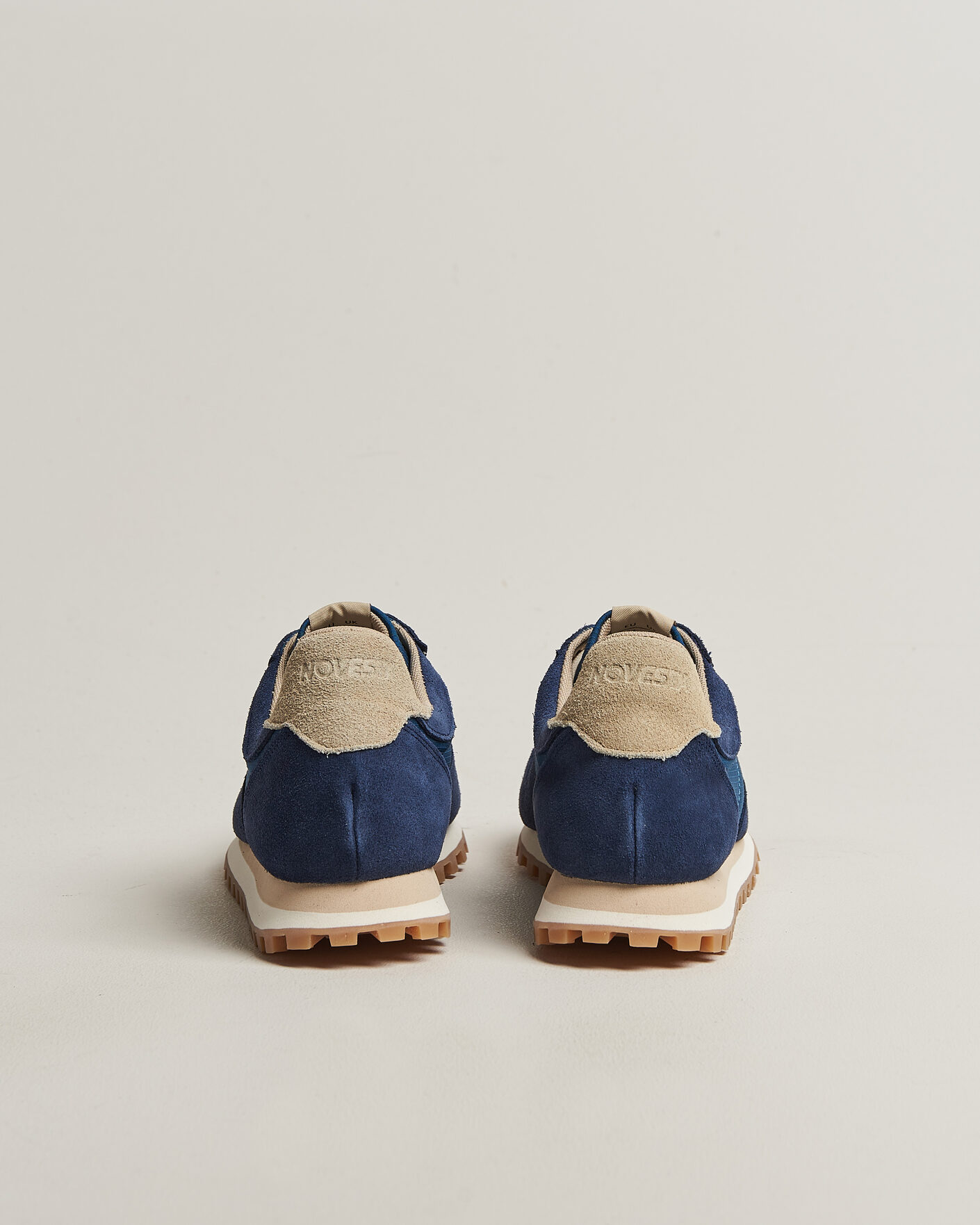 Men | Sneakers | Novesta | Marathon Trail Running Sneaker Navy/Blue