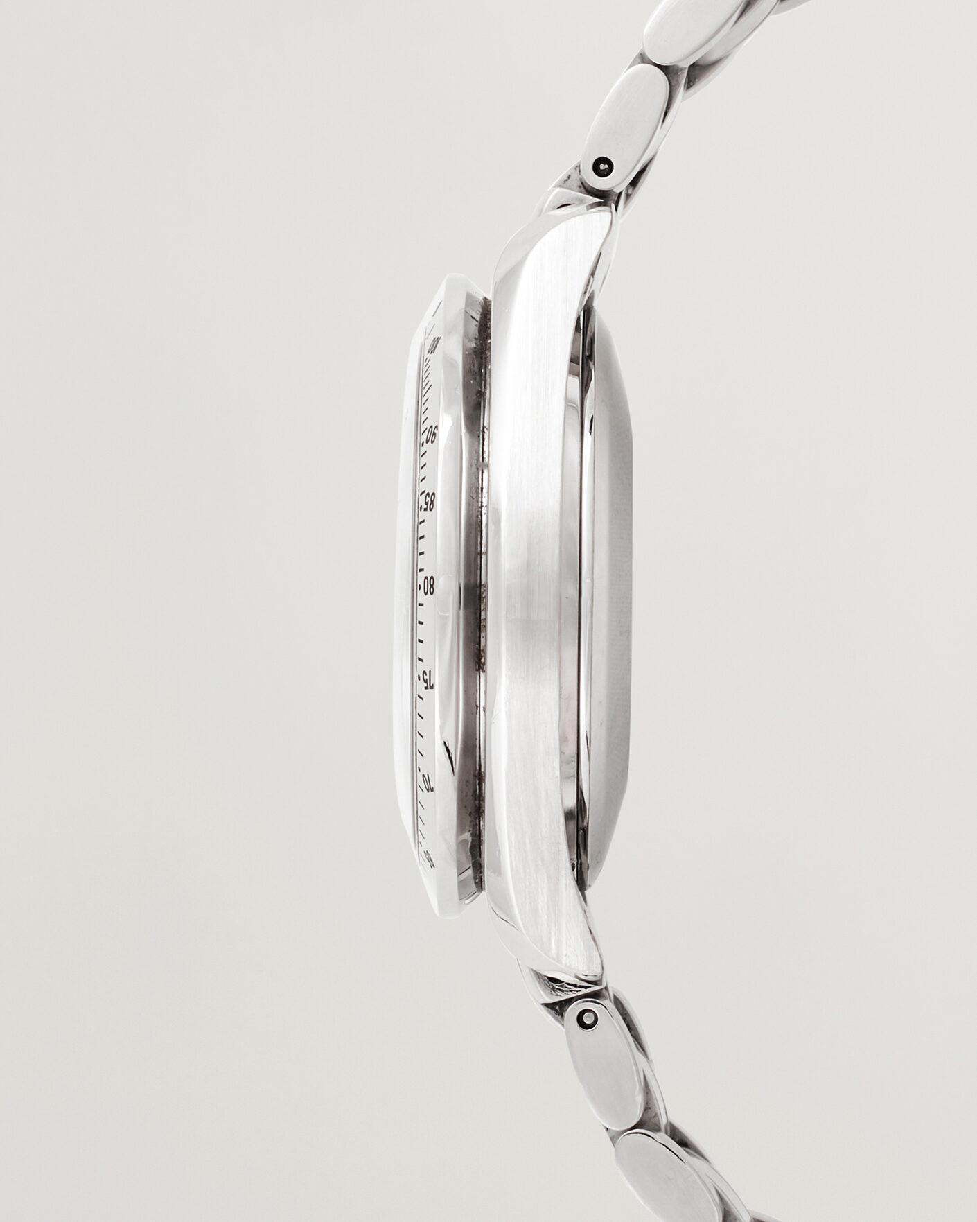 Men | Omega Pre-Owned Speedmaster Date | Omega Pre-Owned | Speedmaster Date