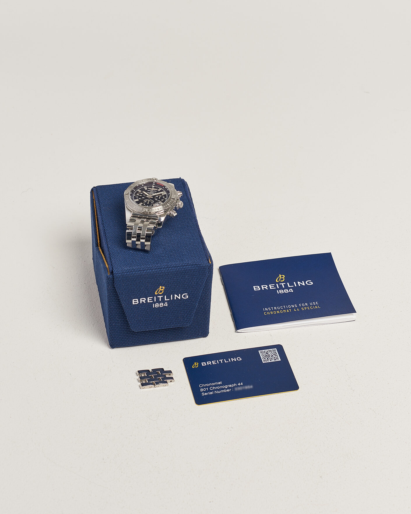 Men | Breitling Pre-Owned Chronomat 44 | Breitling Pre-Owned | Chronomat 44