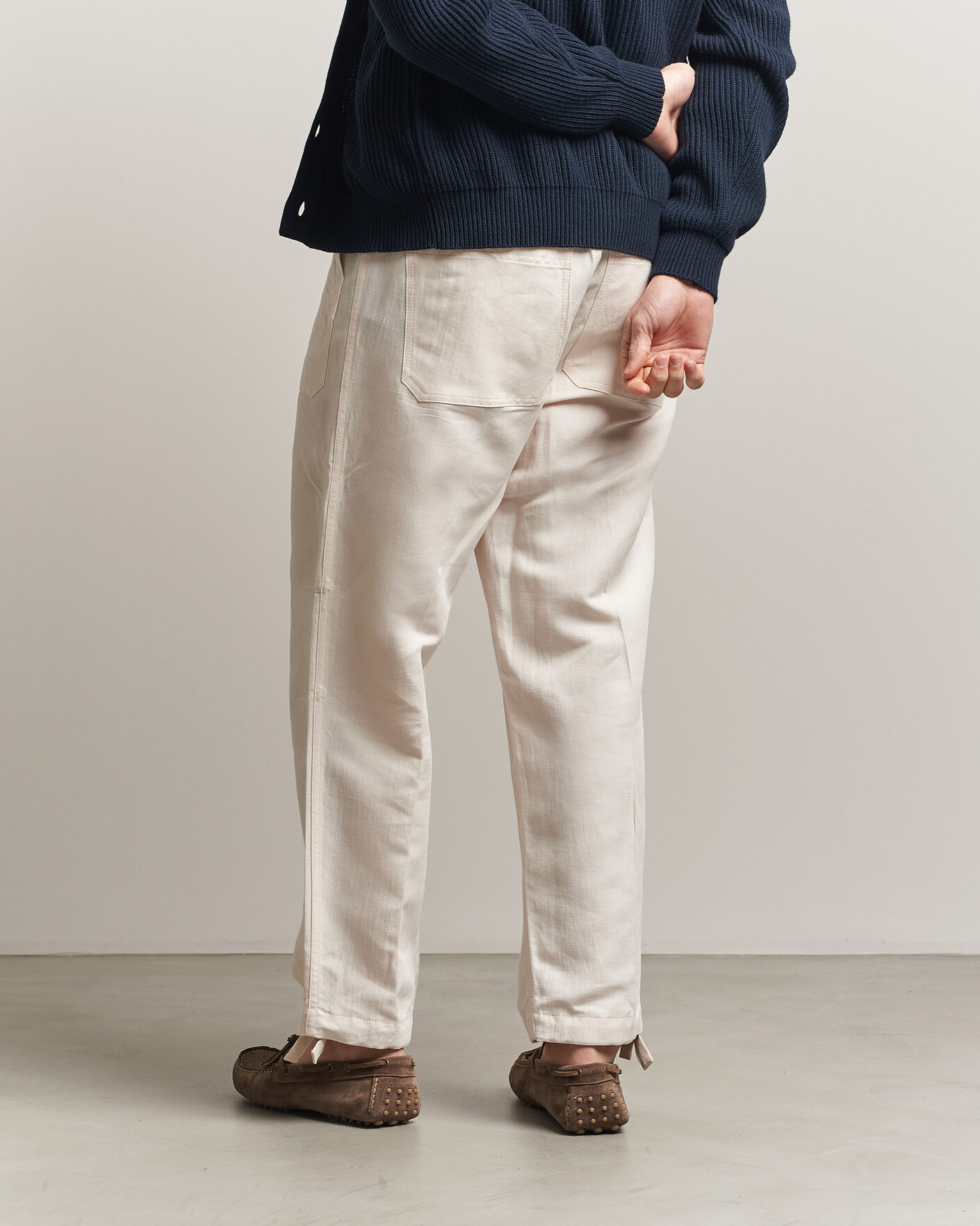 Brunello Cucinelli Linen Casual Pants Off White at CareOfCarl.com