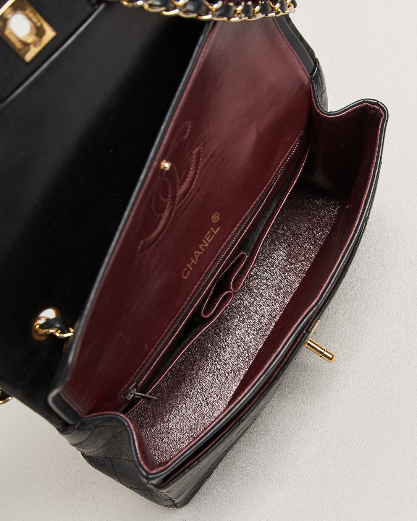 Men | Pre-Owned & Vintage Bags | Chanel Pre-Owned | Classic Medium Square Double Flap Bag Lambskin Black